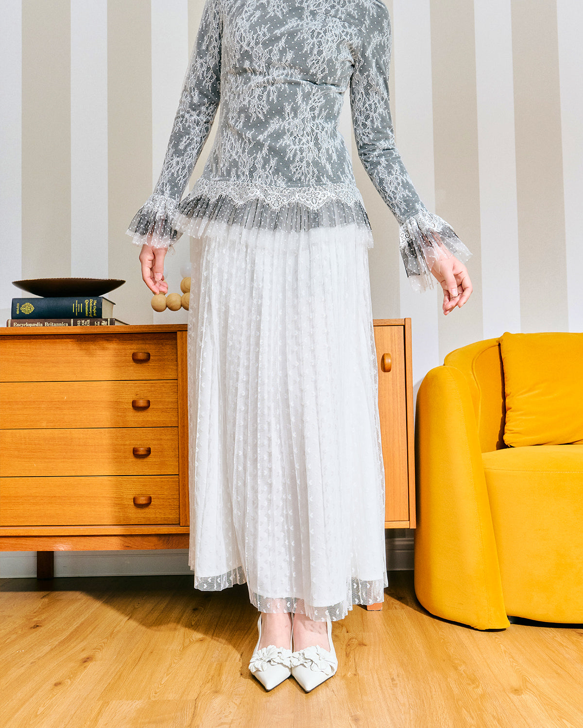 LOVÉA (OFF WHITE)