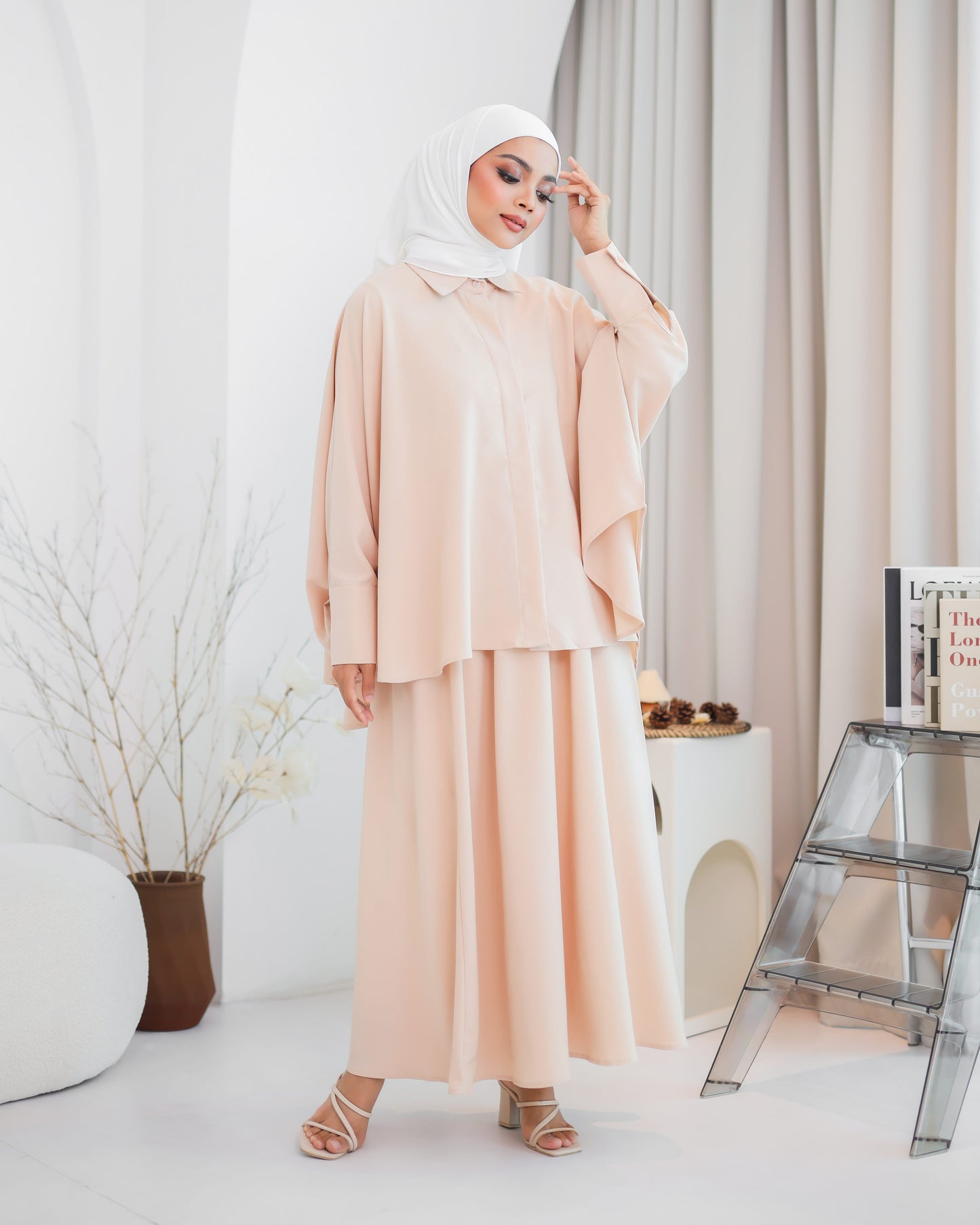 TRIANNA DRESS (NUDE)