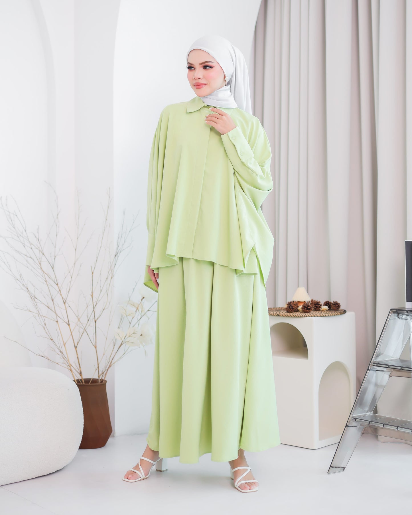 TRIANNA DRESS (GREEN)