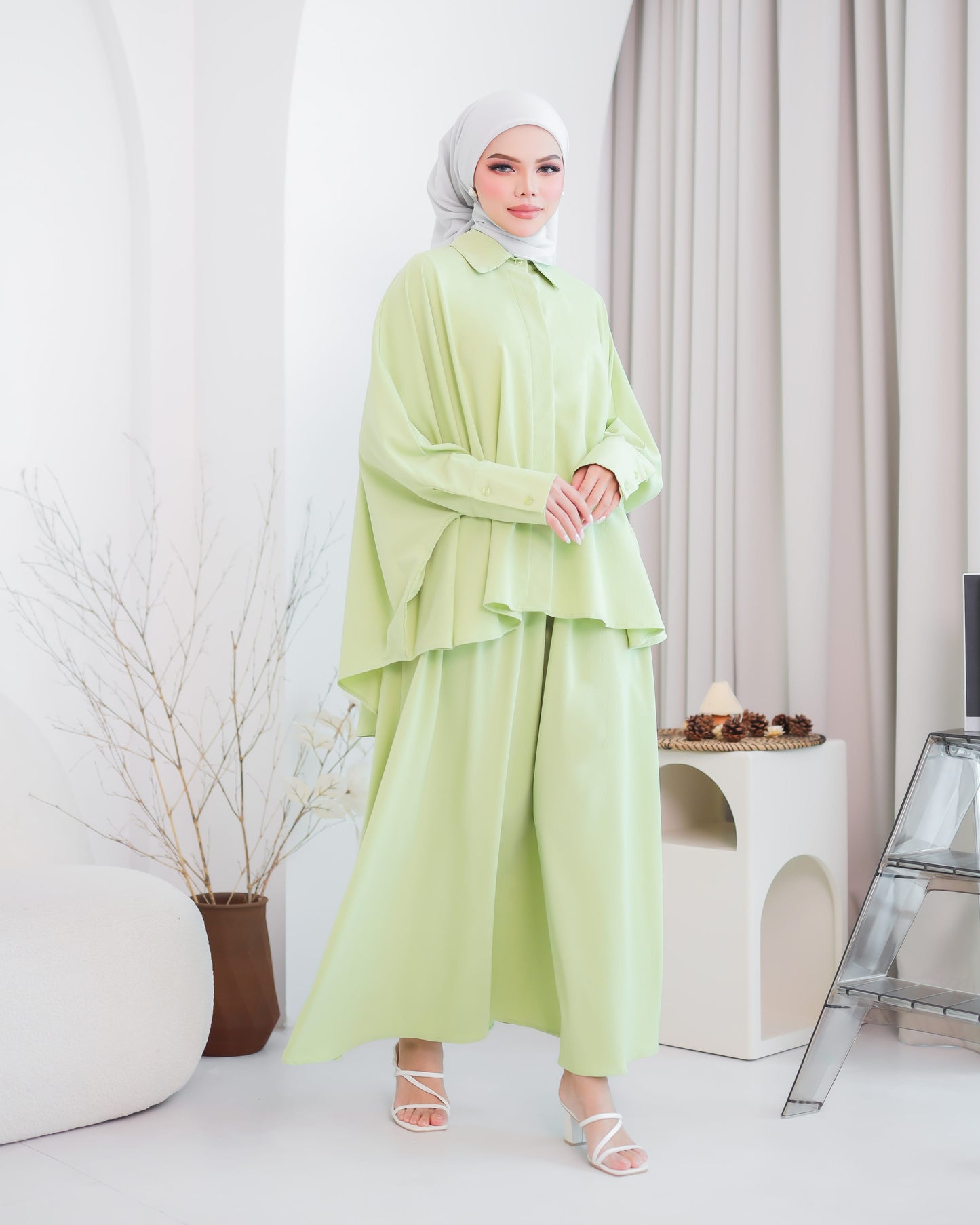 TRIANNA DRESS (GREEN)