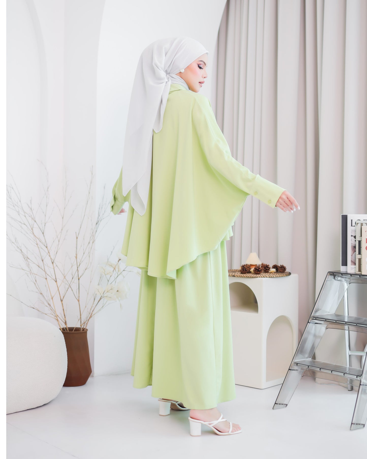 TRIANNA DRESS (GREEN)