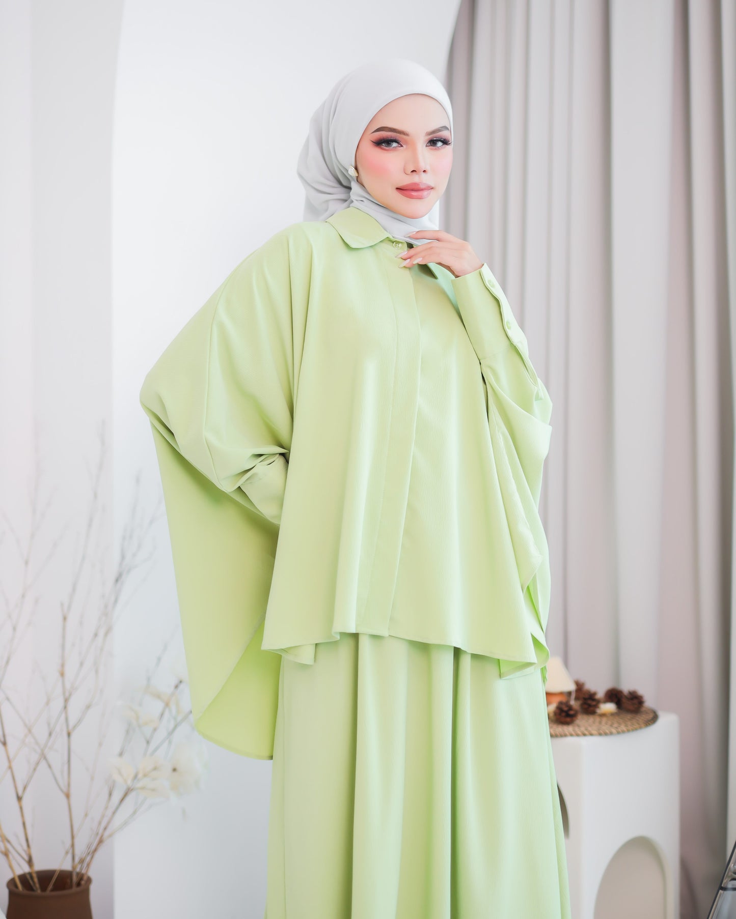 TRIANNA DRESS (GREEN)