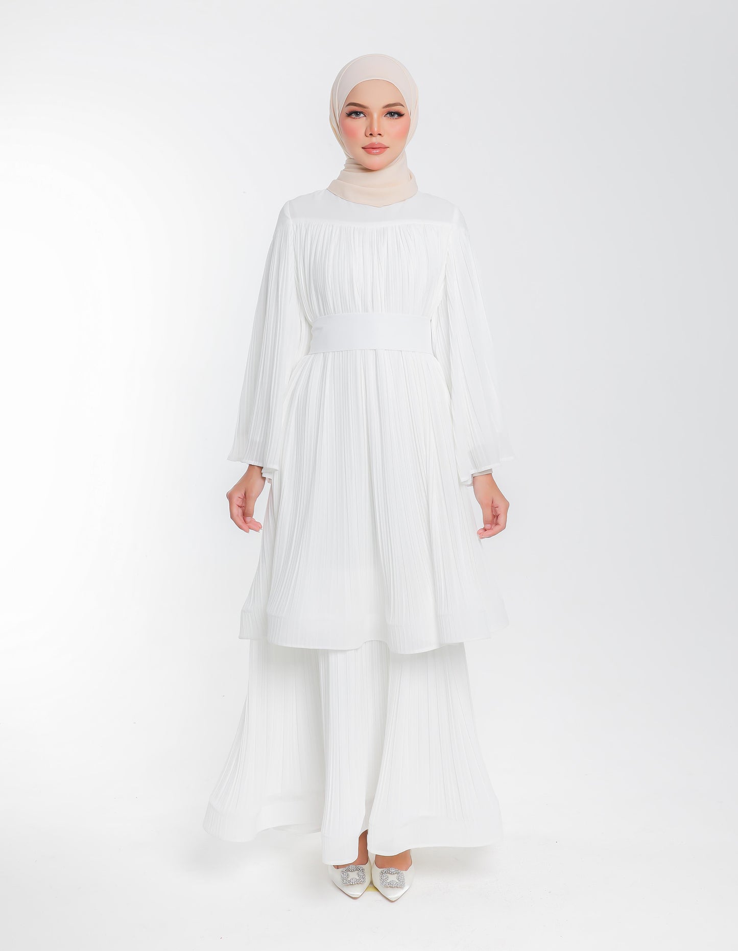 CLARE DRESS (OFF WHITE)