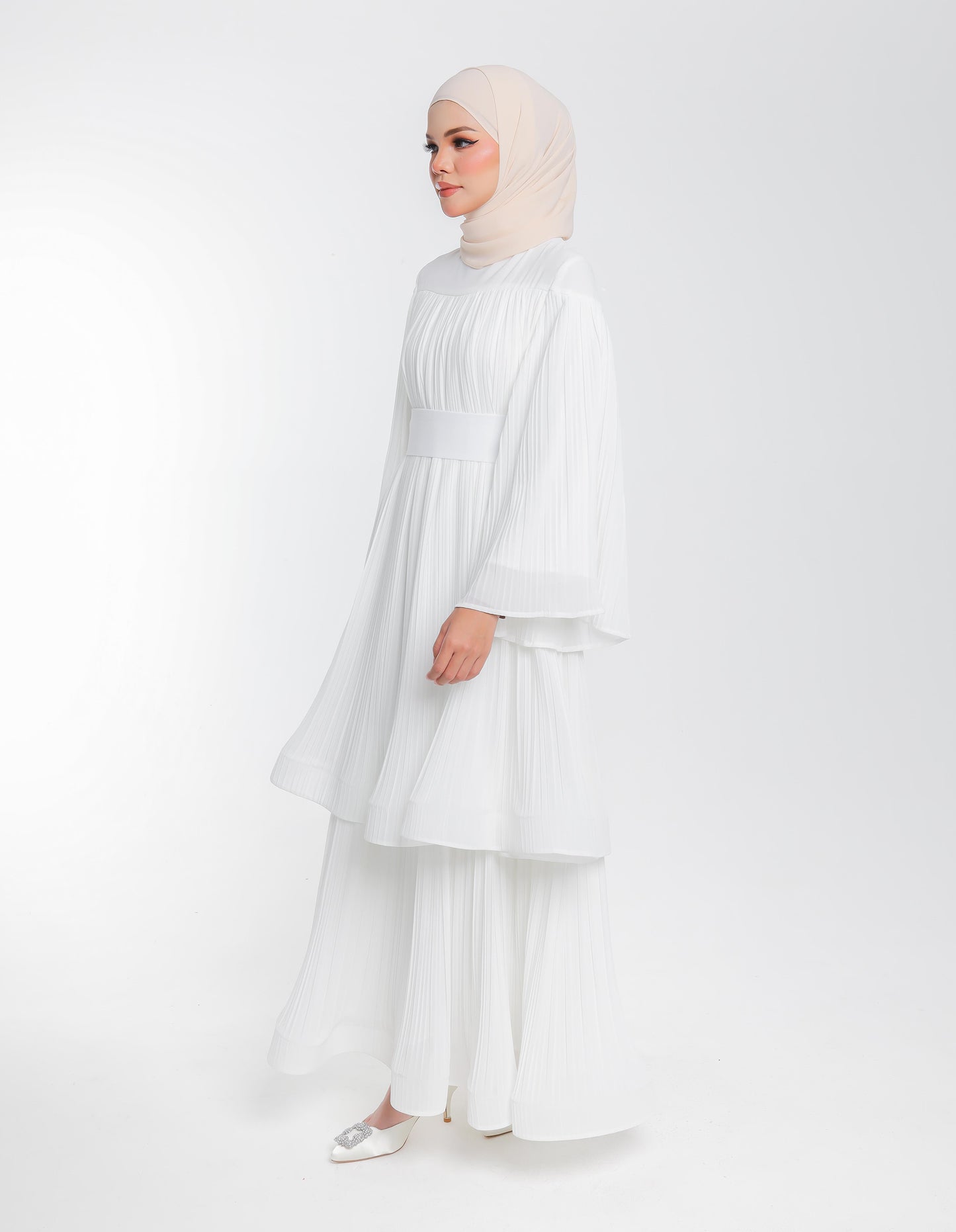 CLARE DRESS (OFF WHITE)