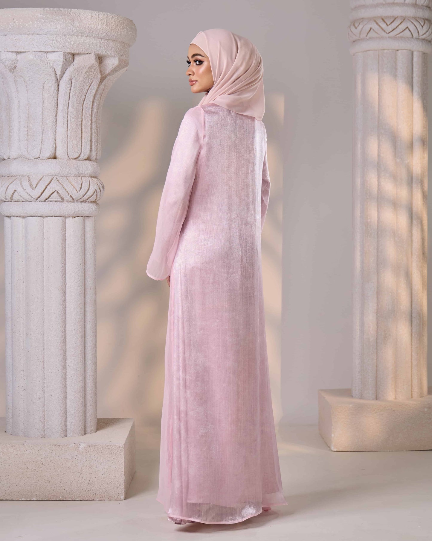 MINOR DEFECT ASMAA ABAYA (PINK)
