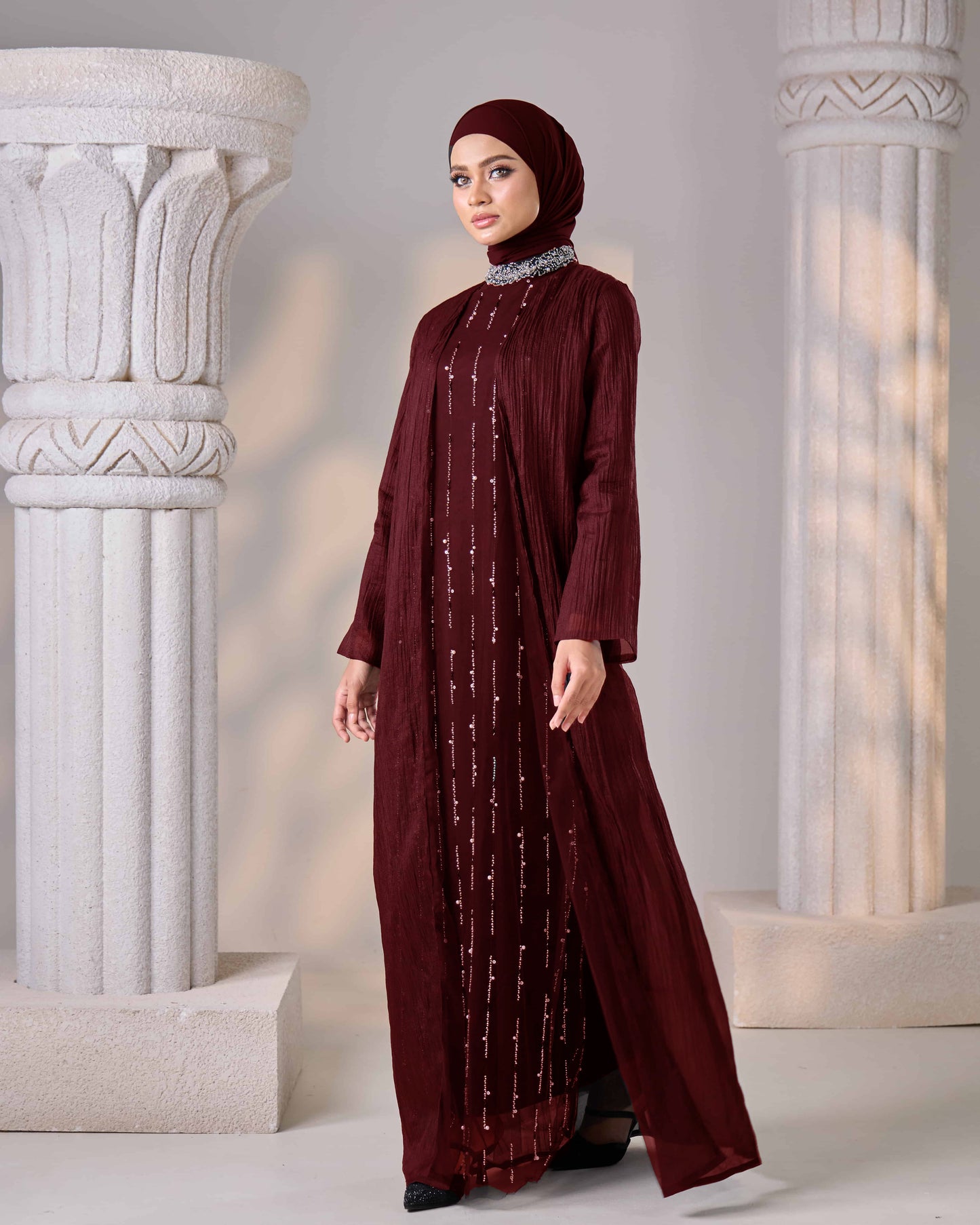 MAHA ABAYA (BURGUNDY)
