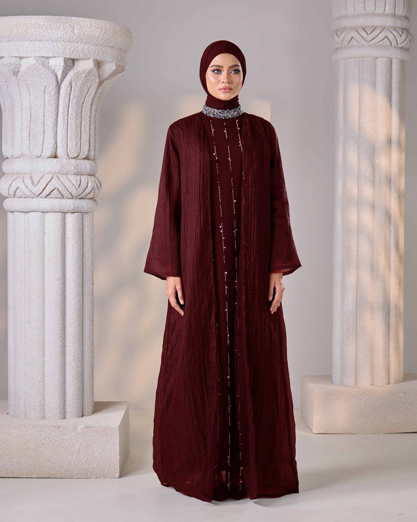 MAHA ABAYA (BURGUNDY)