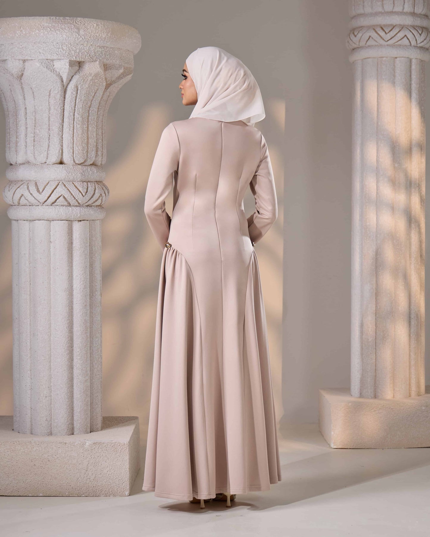 ELYZHA DRESS (CHAMPAGNE)