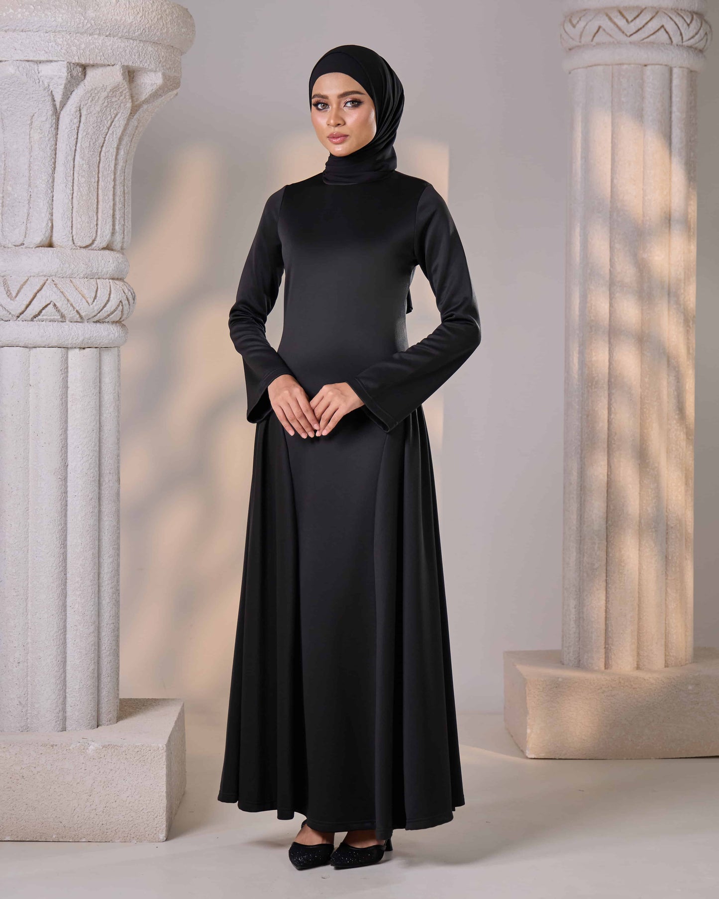 ELYZHA DRESS (BLACK)