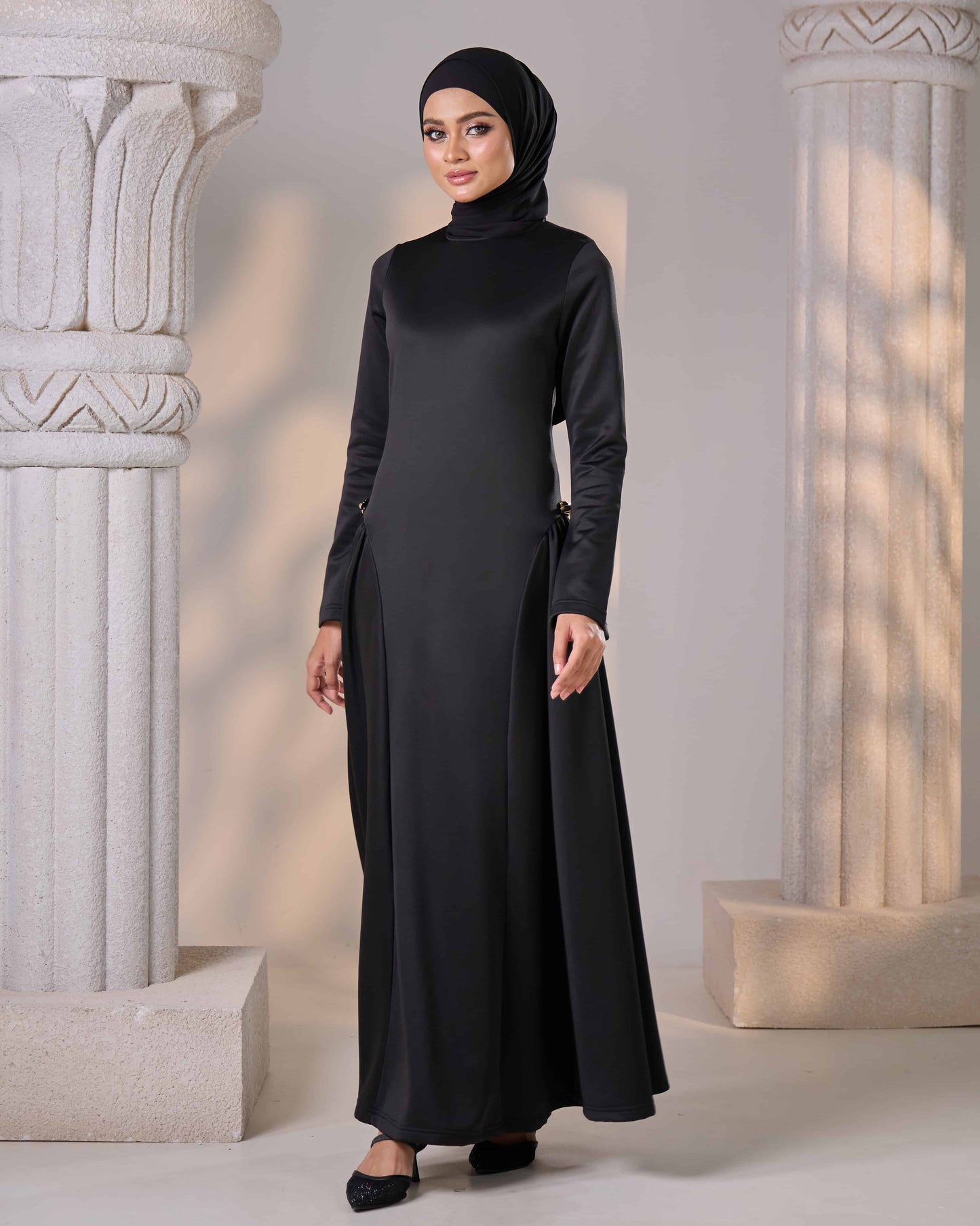 ELYZHA DRESS (BLACK)