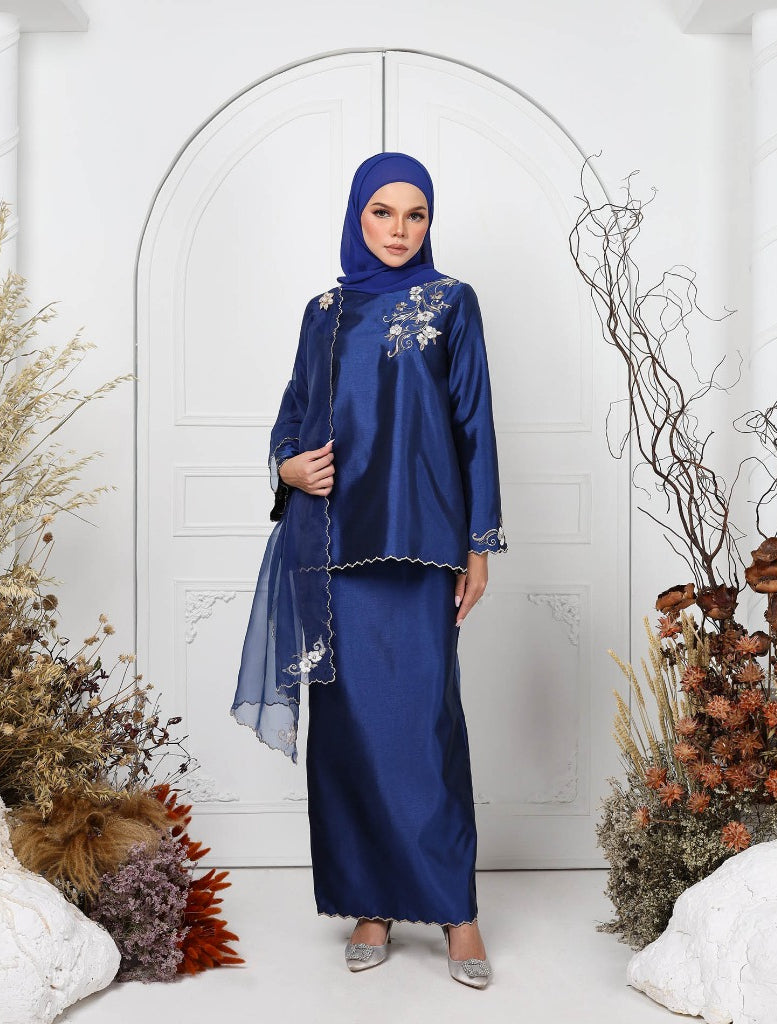MINOR DEFECT HAWA KURUNG EXTRASIZE (ROYAL BLUE)