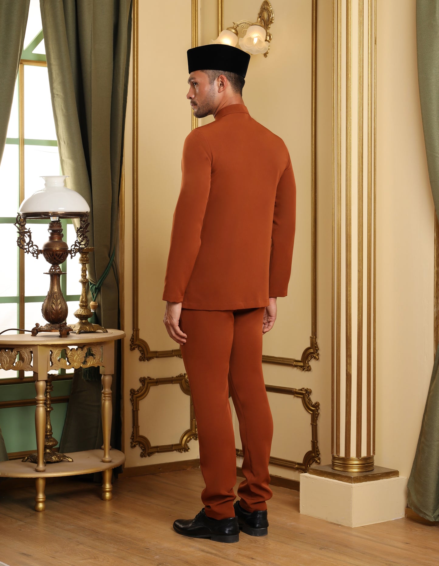 MINOR DEFECT SOULTAN BAJU MELAYU (BROWN)