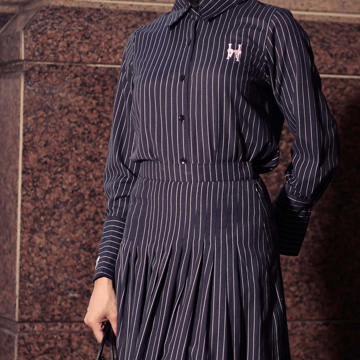 AURORA STRIPES (BLACK)