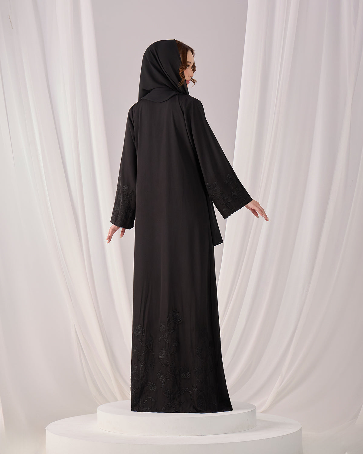 QAFIYA ABAYA (BLACK)