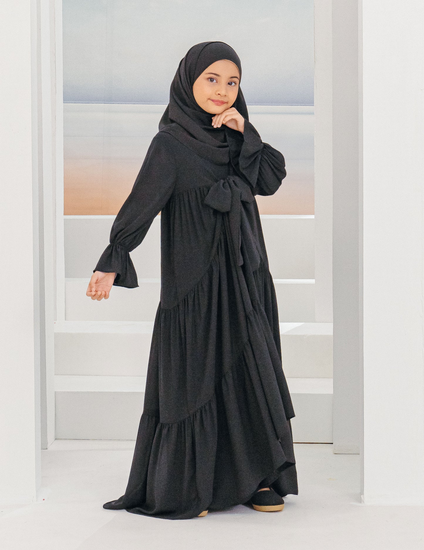 SAFAA ABAYA FOR KIDS (BLACK)