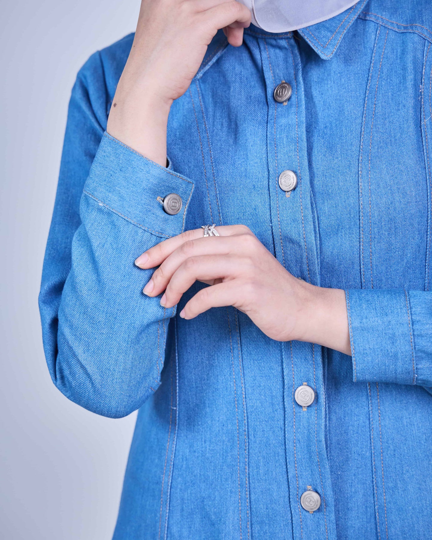 NOVA DENIM BUTTON DRESS (LIGHT BLUE)
