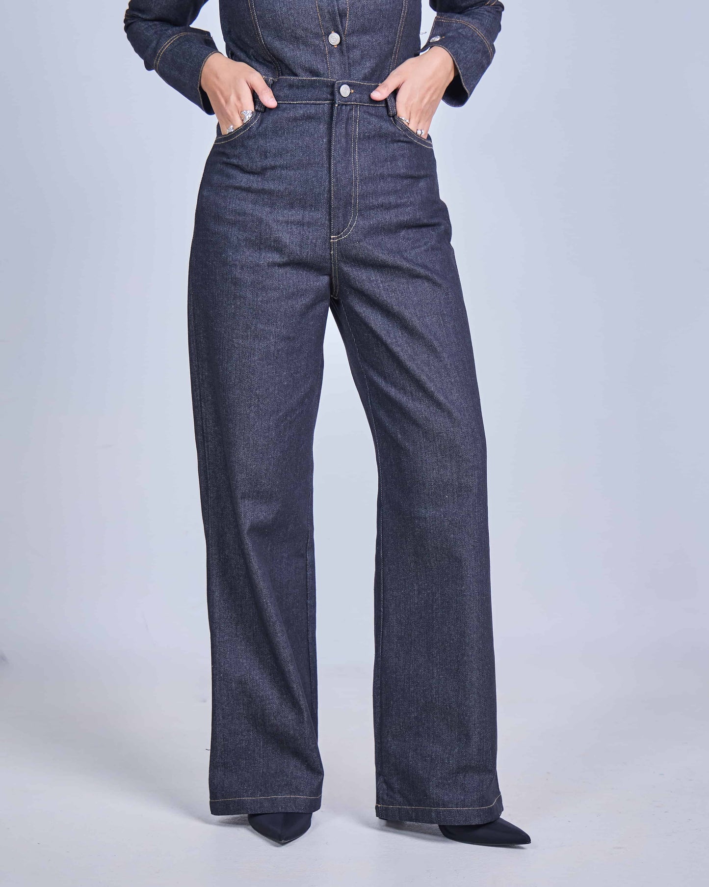 TIANA HIGH-WAIST DENIM PANTS (BLACK)