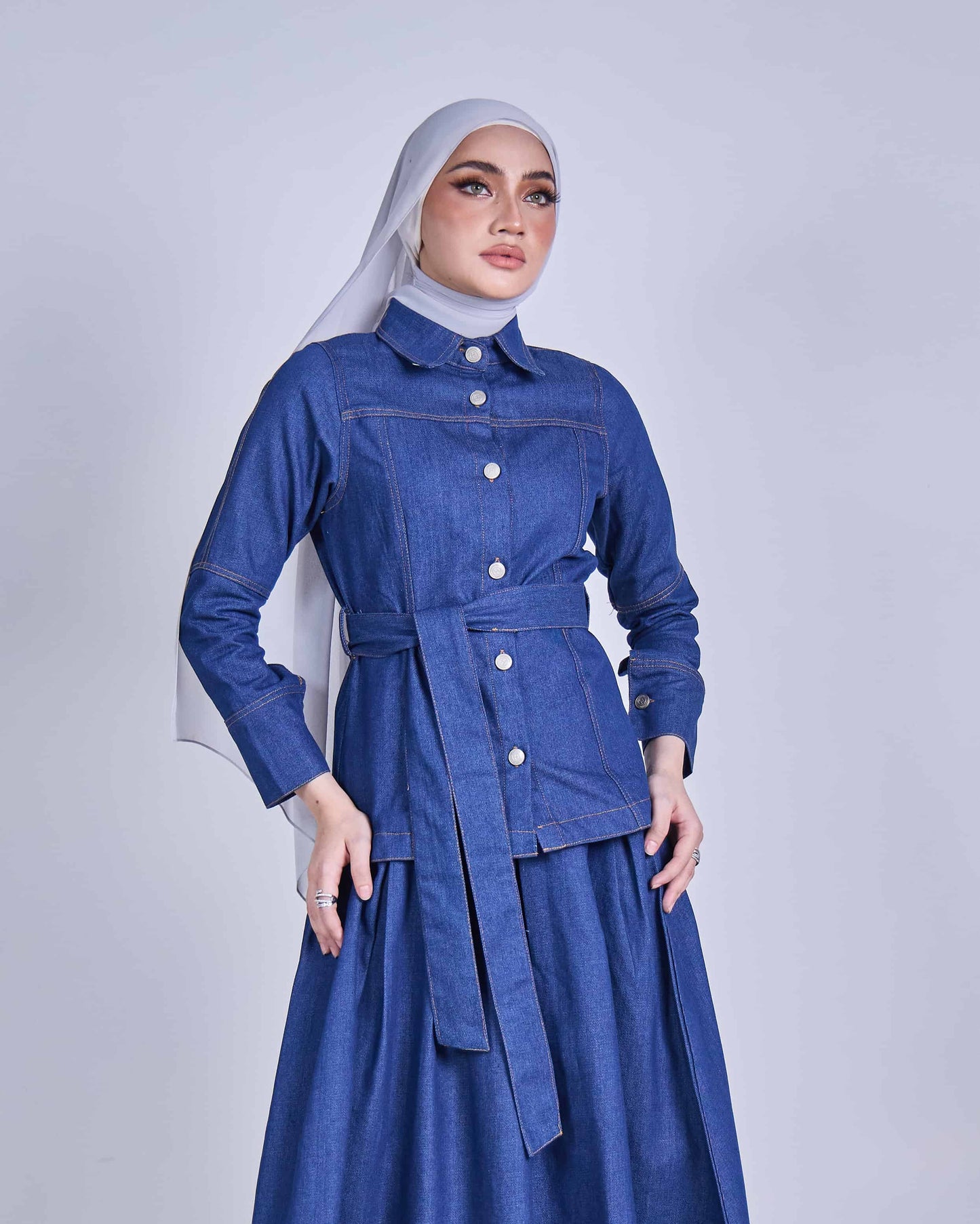 FEYRA DENIM BELTED JACKET (LIGHT BLUE)