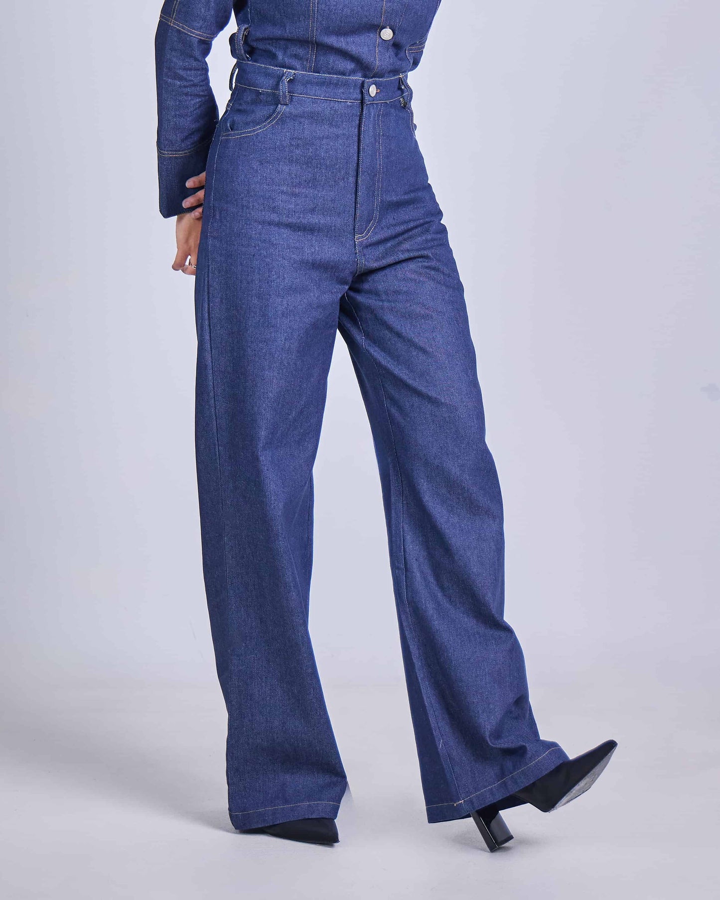 TIANA HIGH-WAIST DENIM PANTS (DARK BLUE)