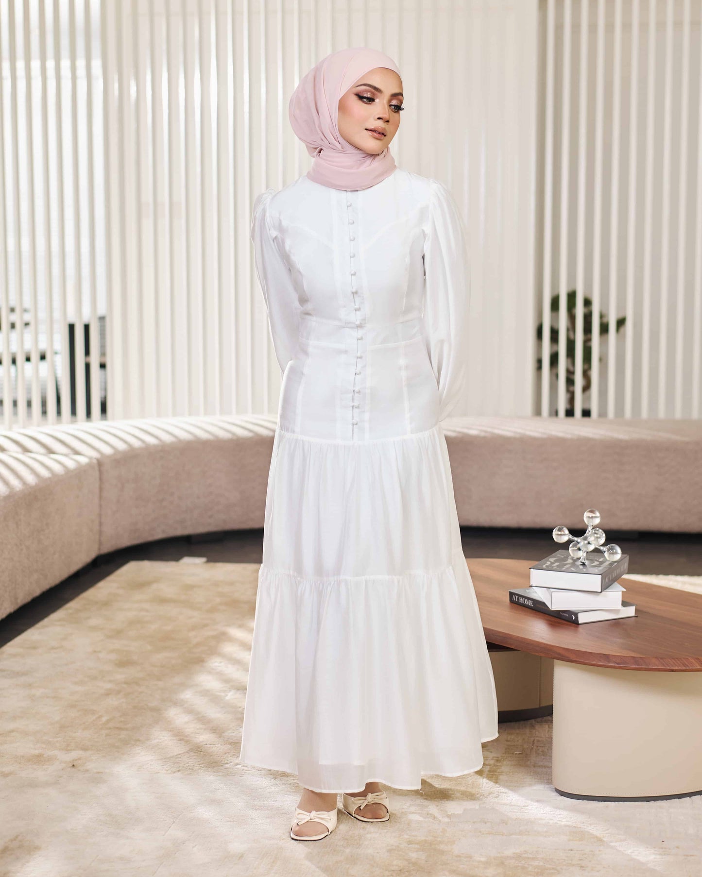 KEYLA BUTTON DRESS (OFF WHITE)