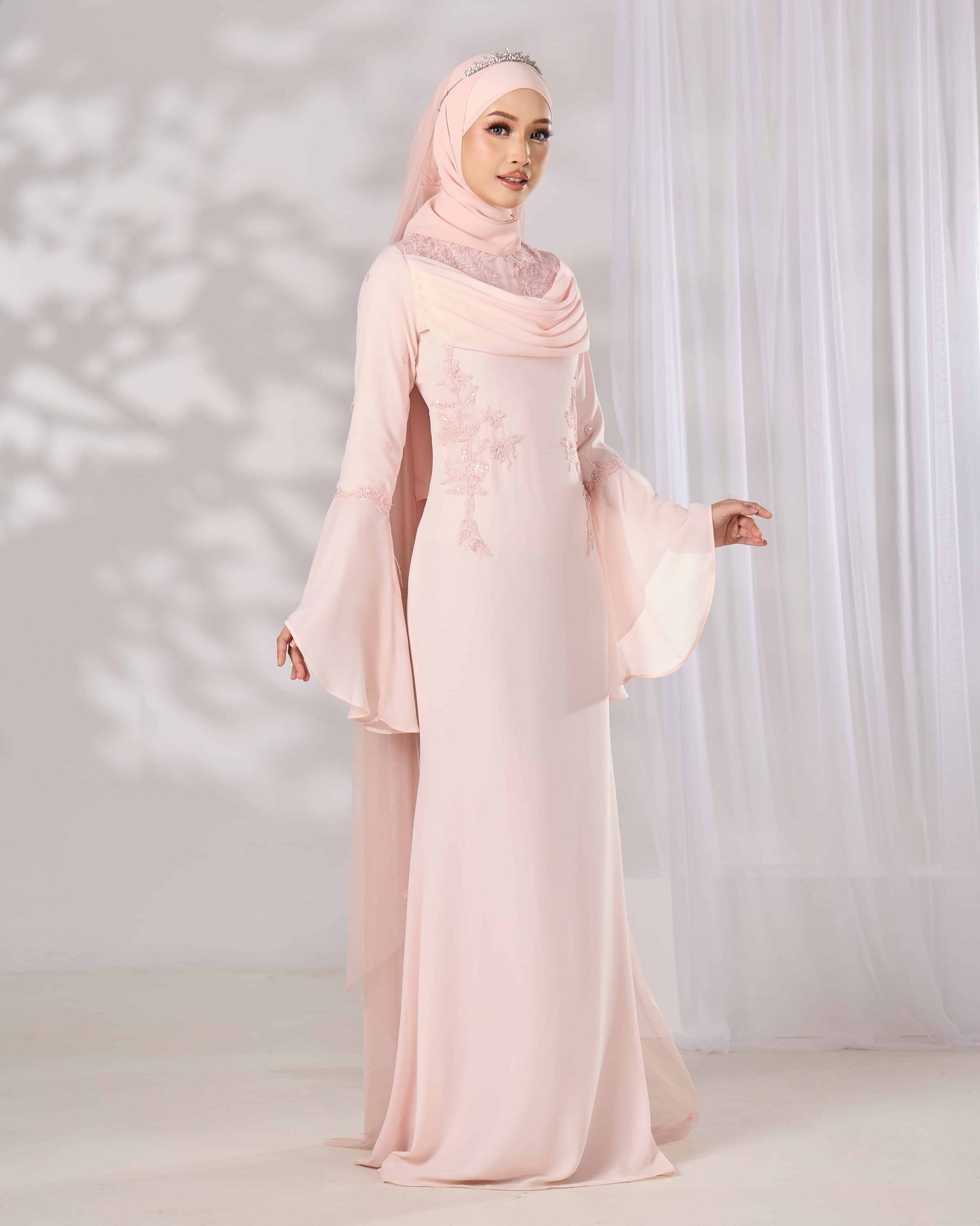 ARISSA DRESS (PEACH)