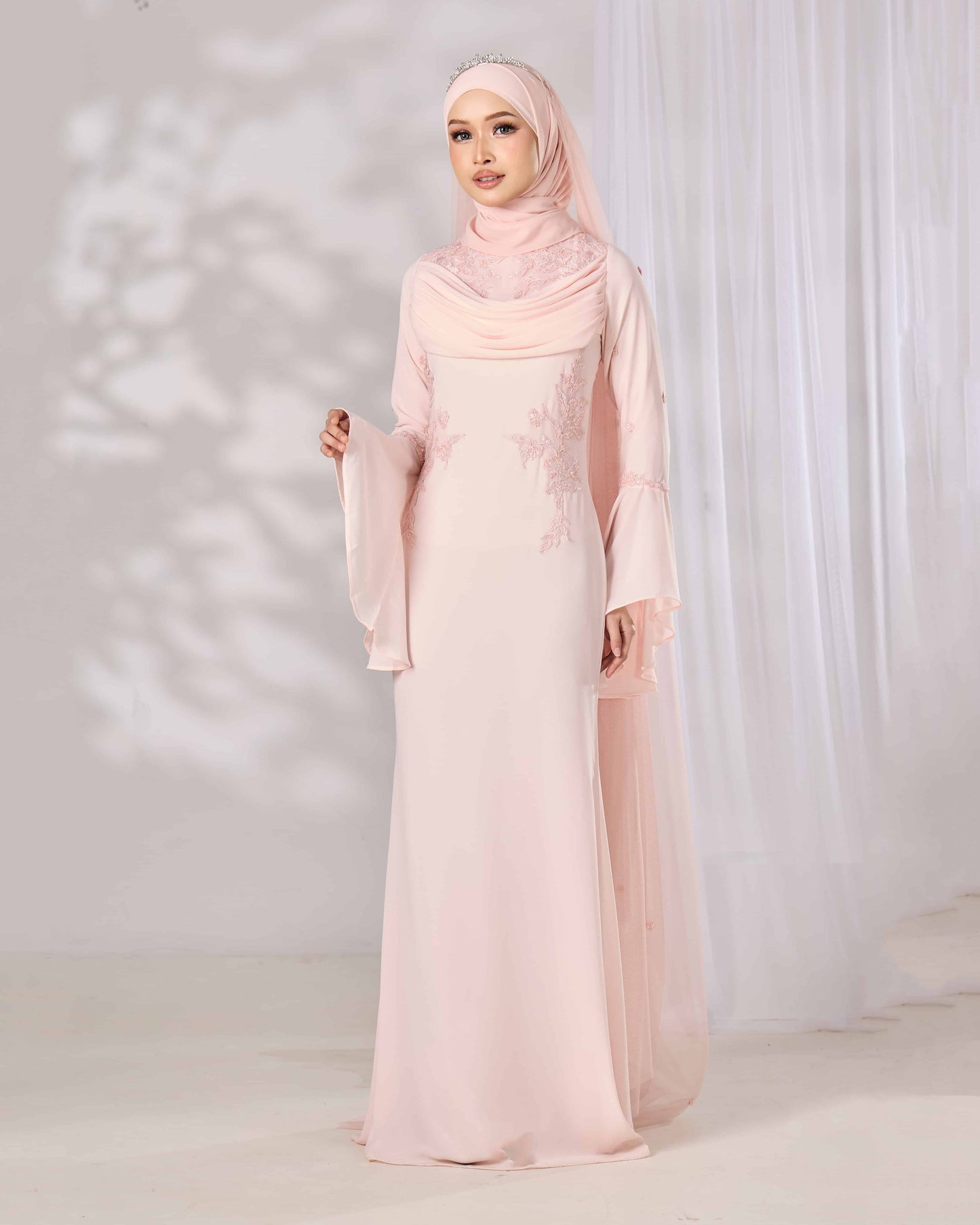 ARISSA DRESS (PEACH)