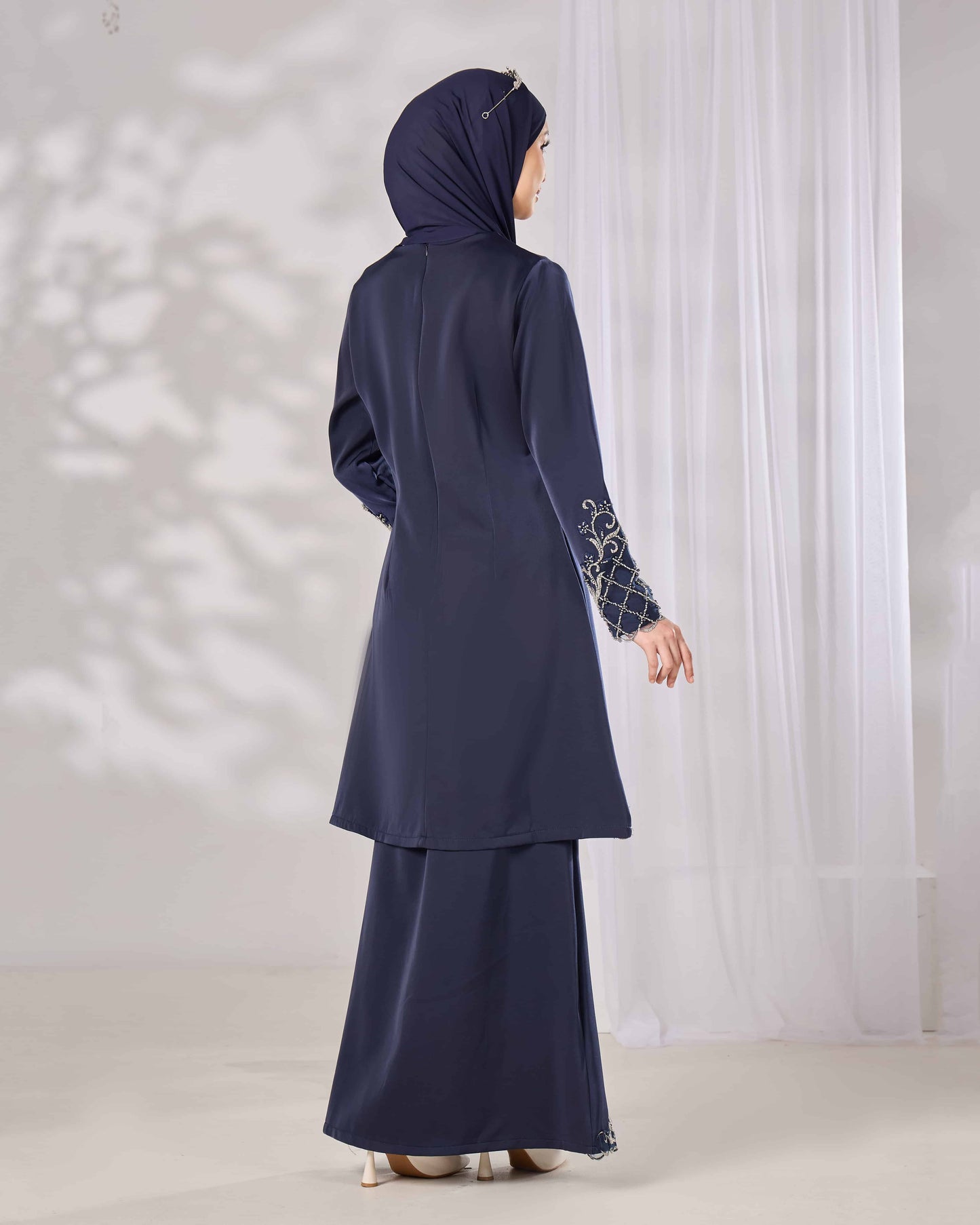 CEMPAKA KURUNG (NAVY BLUE)