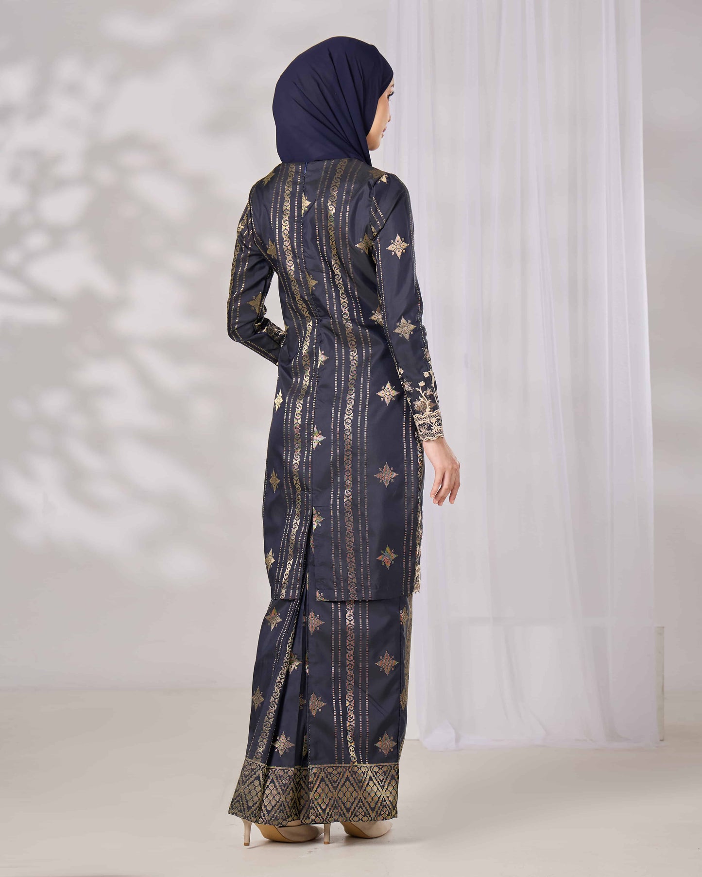 DAHLIA KURUNG (NAVY BLUE)