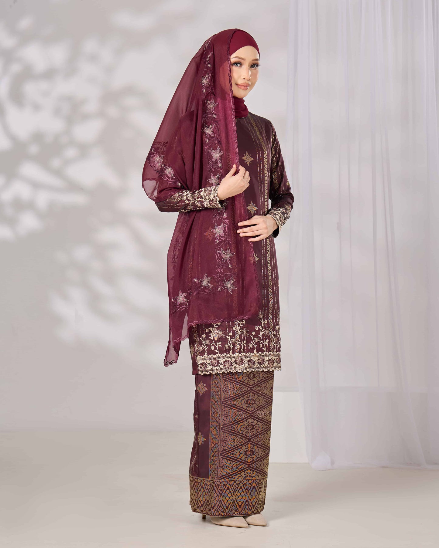 DAHLIA KURUNG (BURGUNDY)