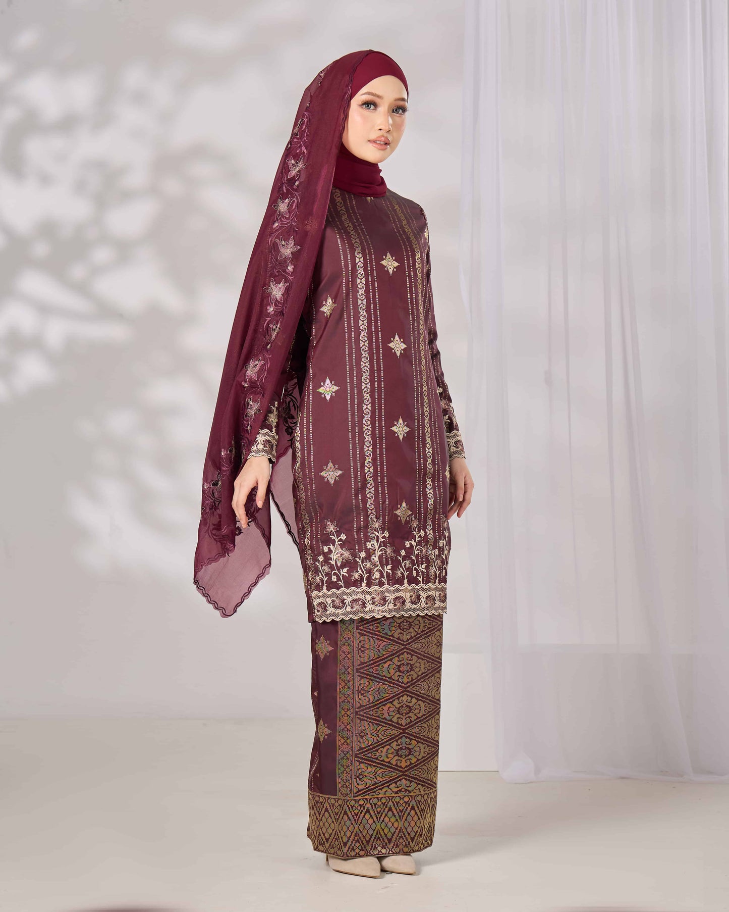 DAHLIA KURUNG (BURGUNDY)
