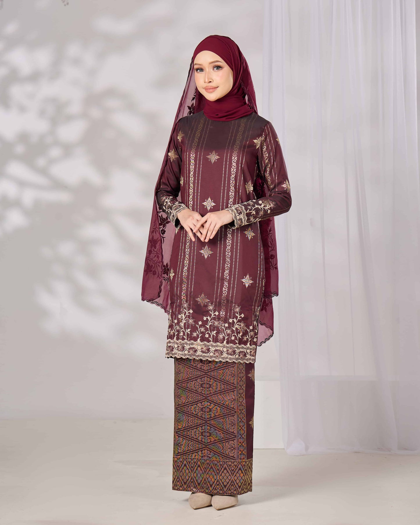 DAHLIA KURUNG (BURGUNDY)