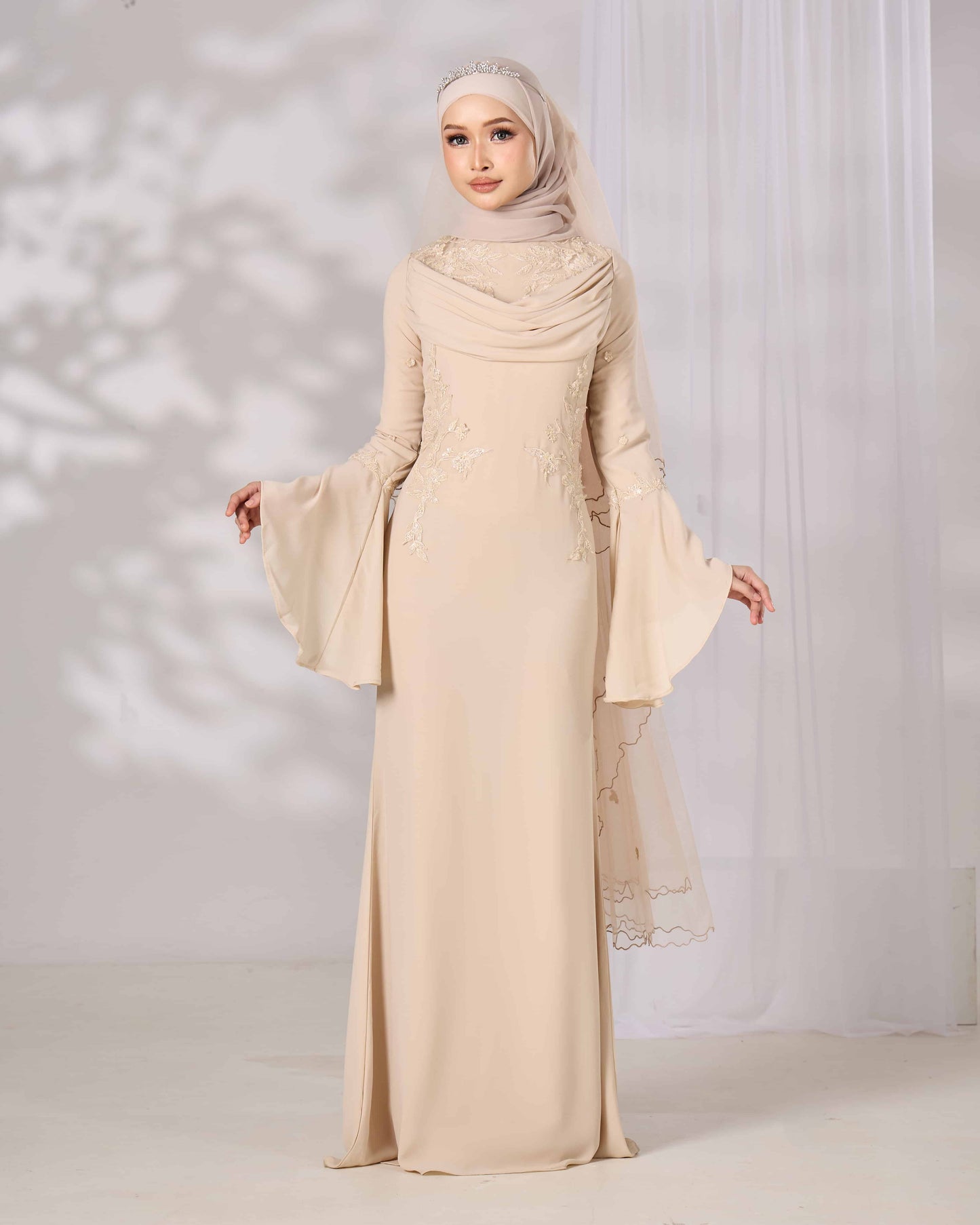 ARISSA DRESS (CHAMPAGNE)