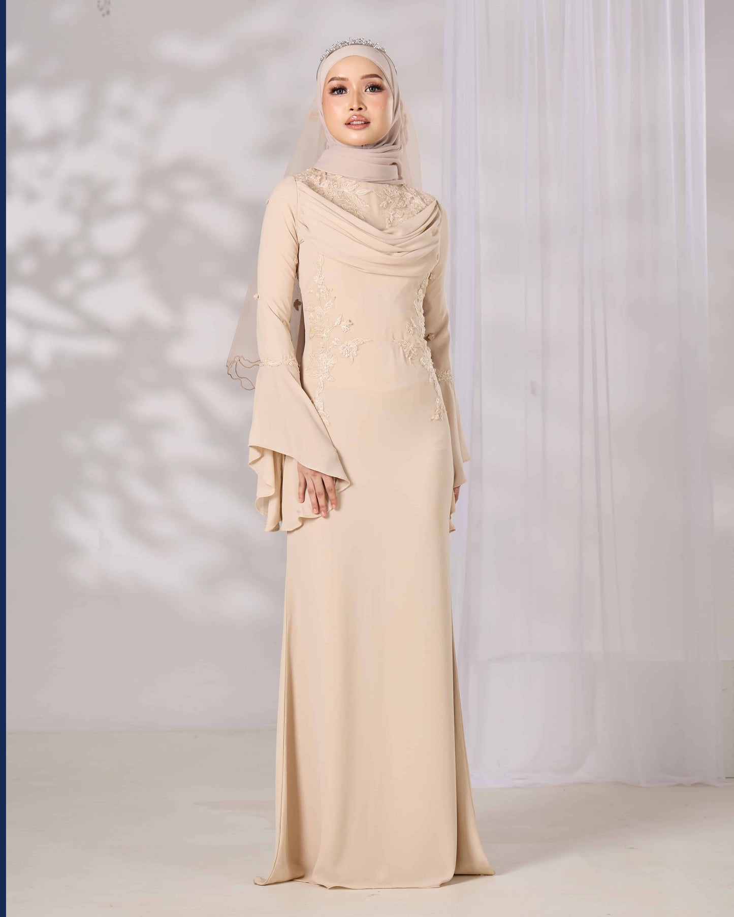 ARISSA DRESS (CHAMPAGNE)
