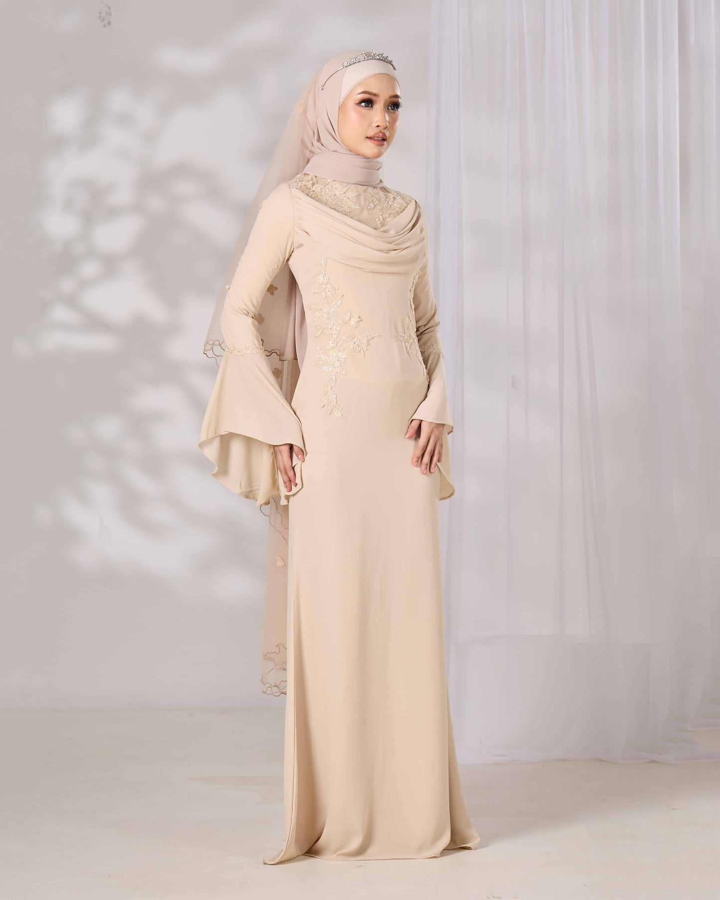 ARISSA DRESS (CHAMPAGNE)