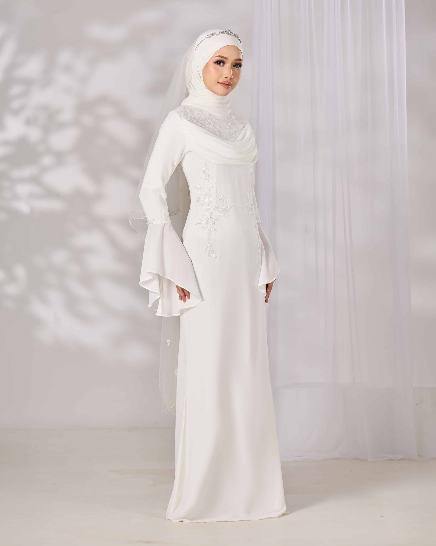 ARISSA DRESS (OFF WHITE)