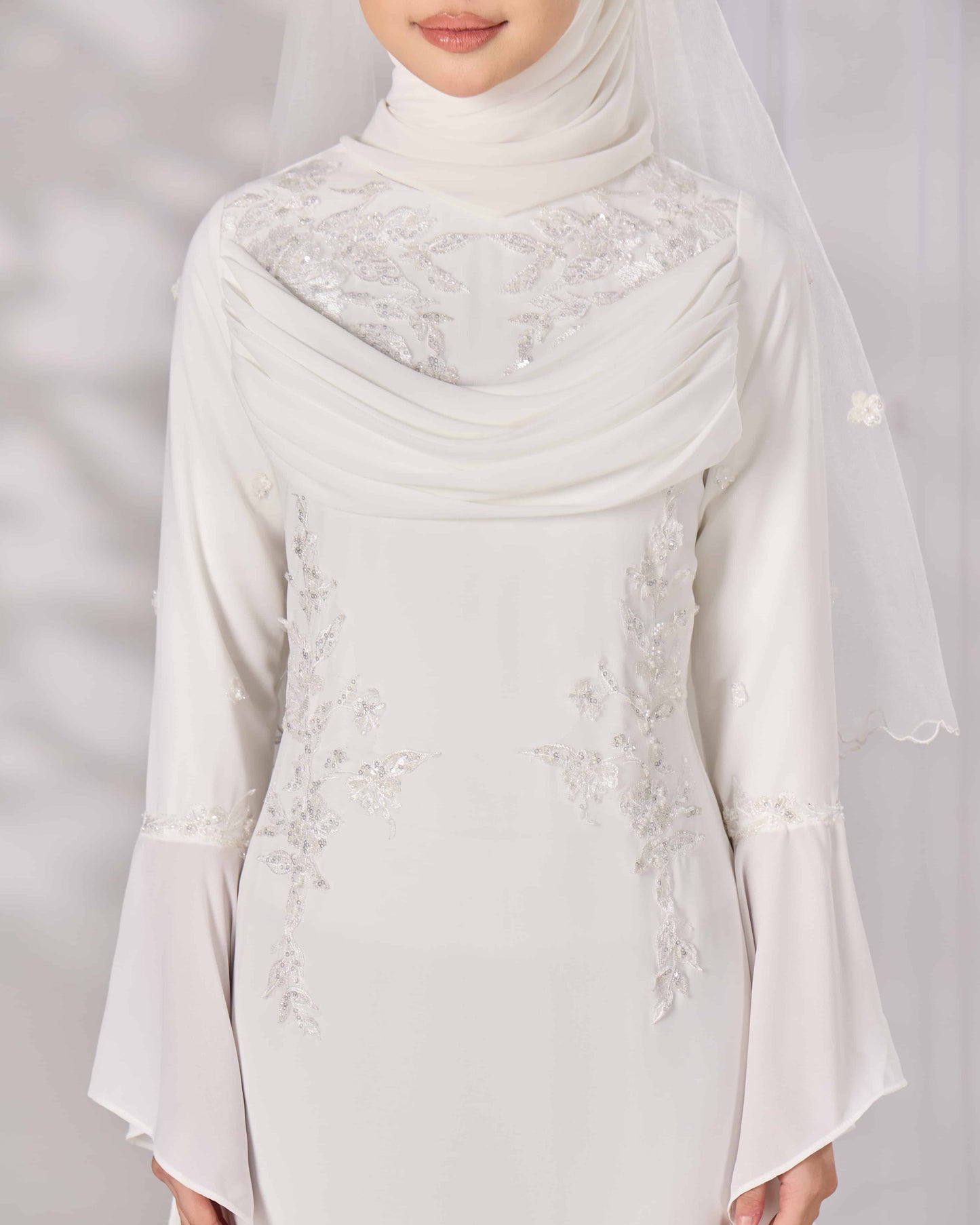 ARISSA DRESS (OFF WHITE)