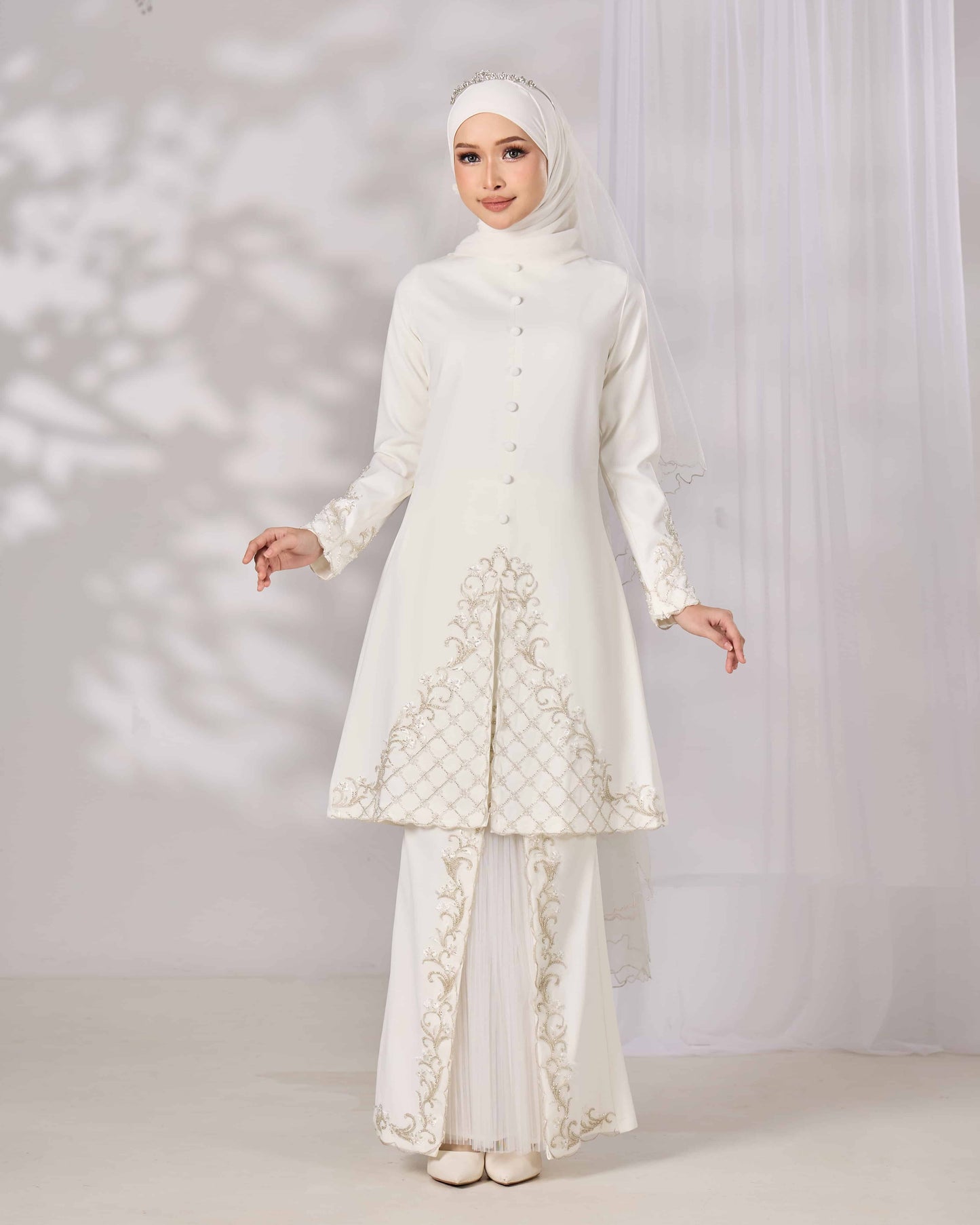 CEMPAKA KURUNG (OFF WHITE)