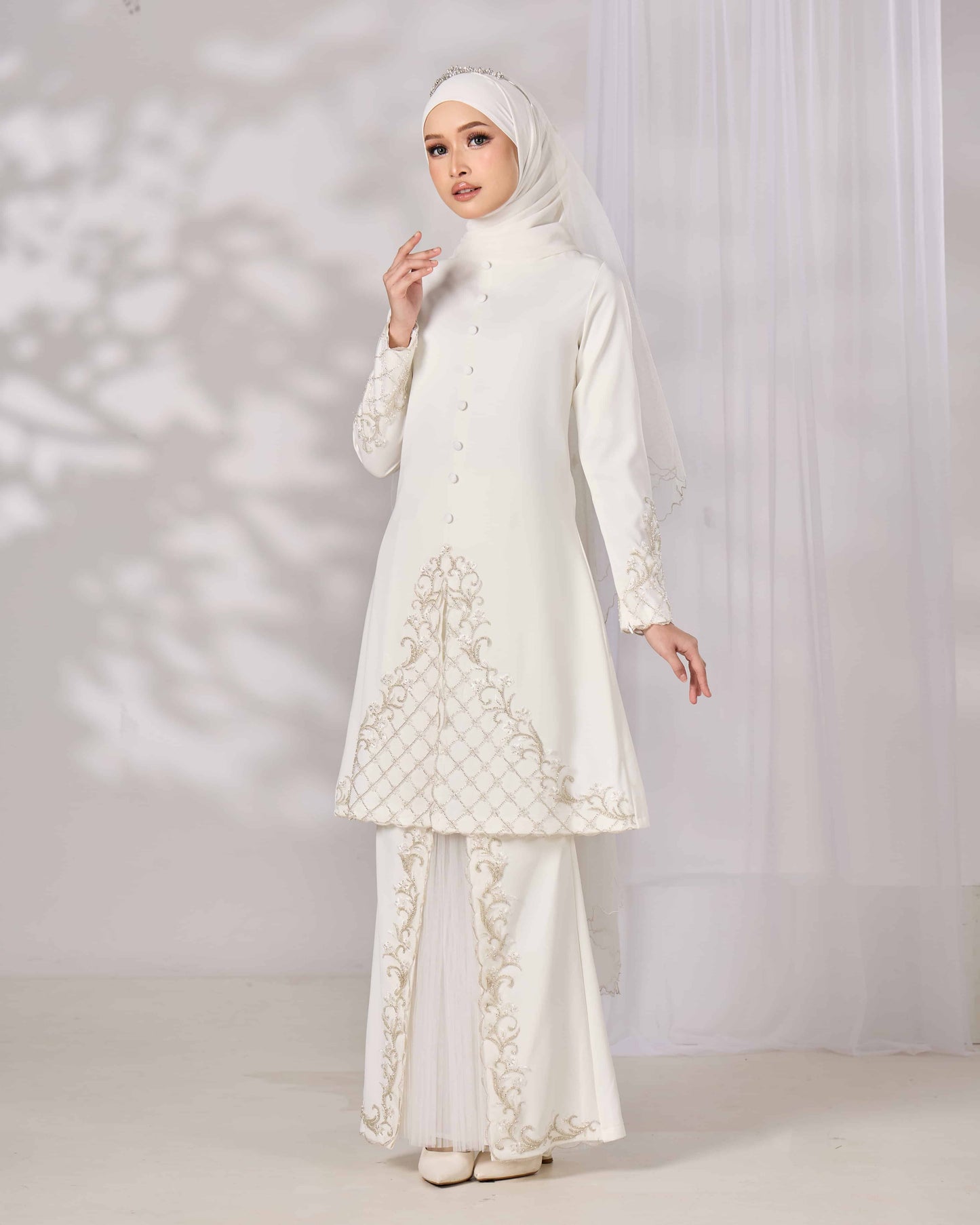 CEMPAKA KURUNG (OFF WHITE)