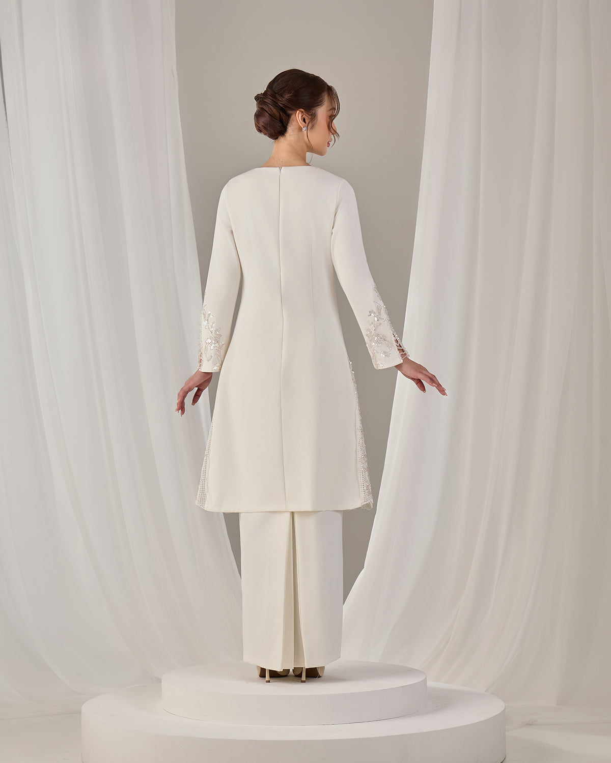 MINOR DEFECT SURI BRIDE KURUNG (OFF WHITE)