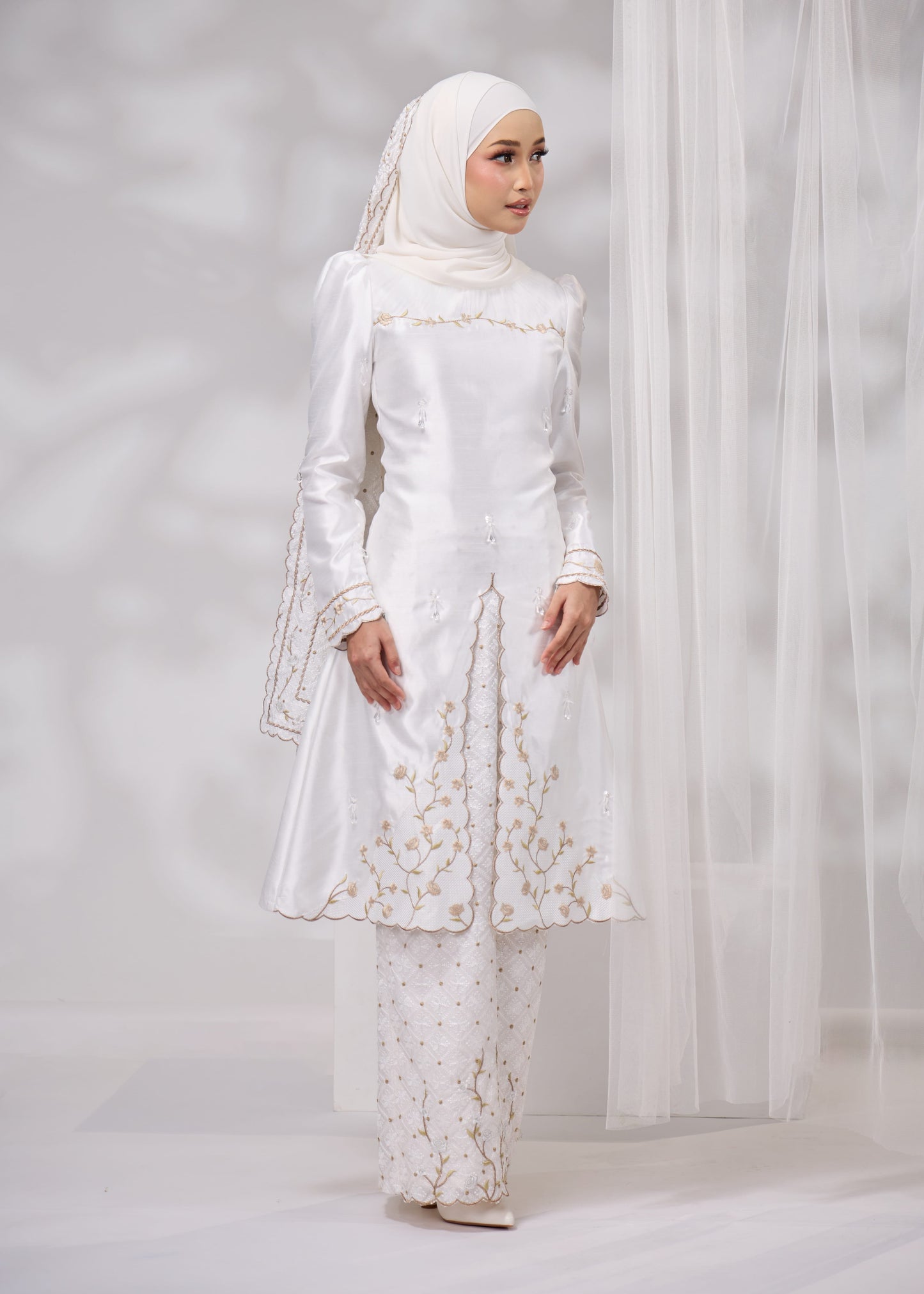 ALANNA KURUNG (OFF WHITE)