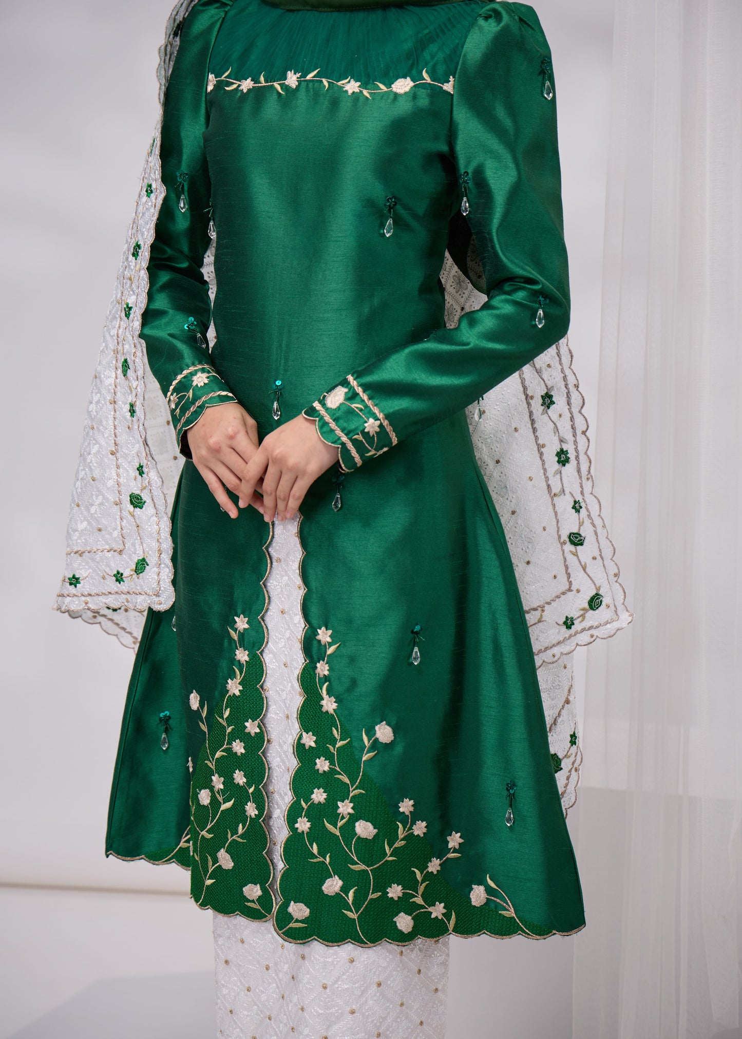 MINOR DEFECT ALANNA KURUNG (EMERALD GREEN)