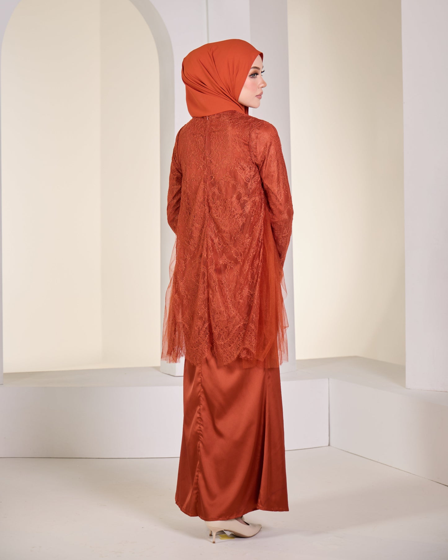 GLENDA DRESS (BRICK)