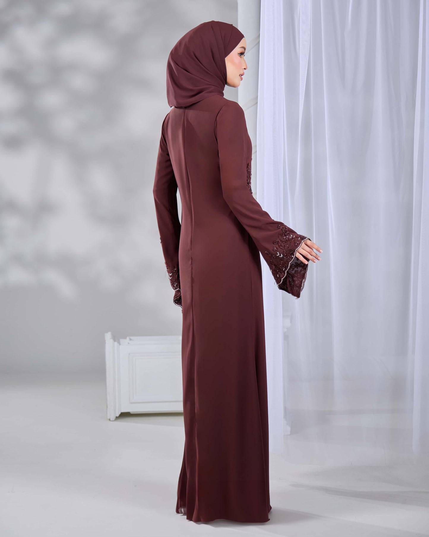 CYNTHIA DRESS (RICH BROWN)