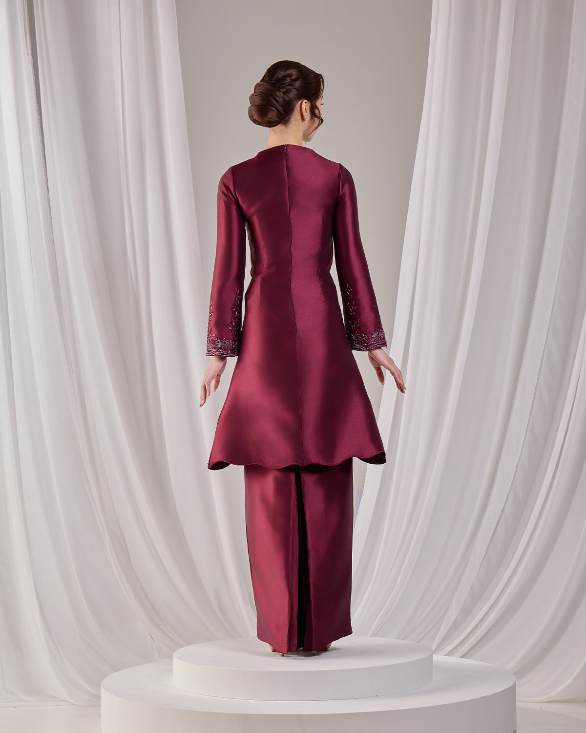 NIARA KURUNG (BURGUNDY)