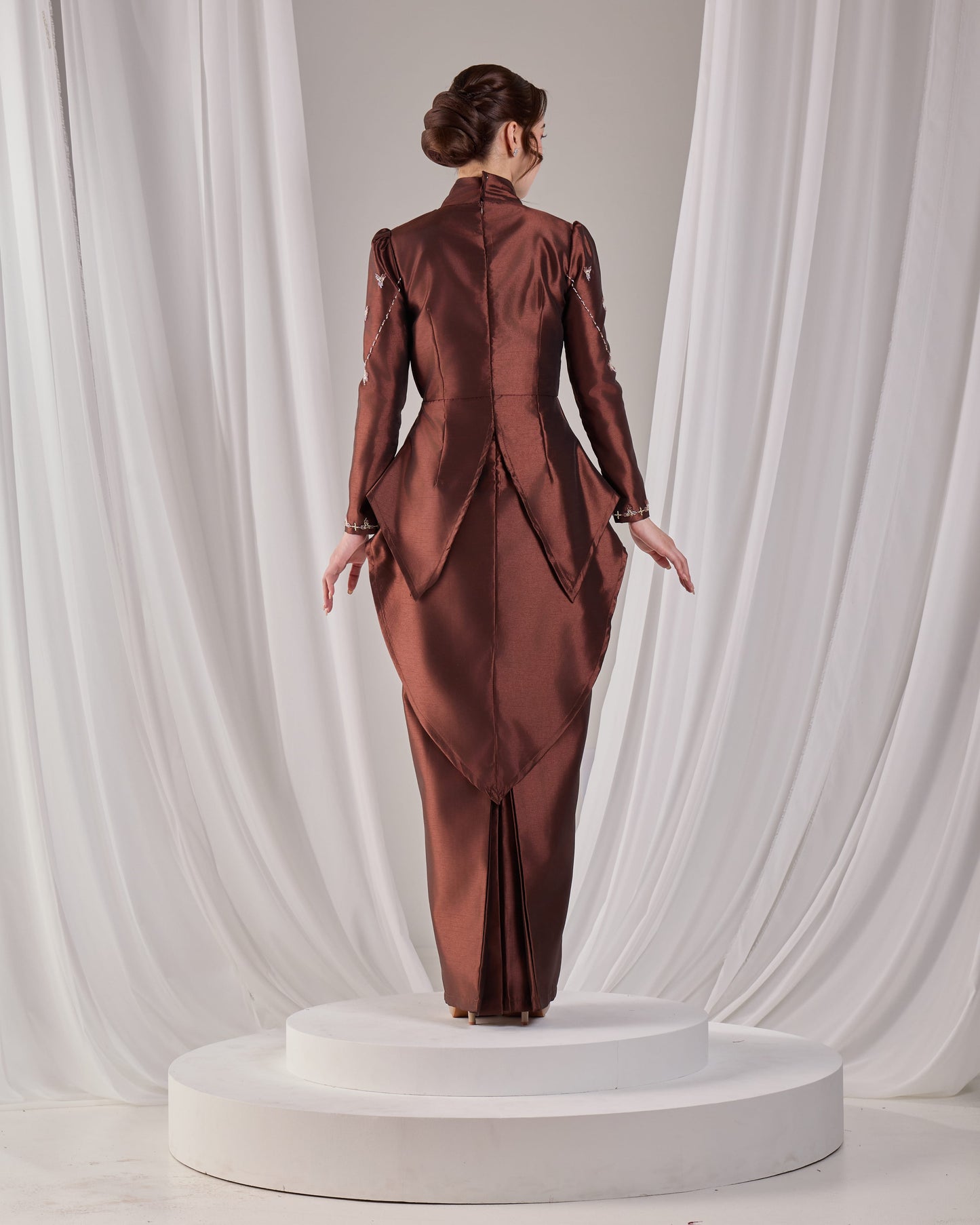 MINOR DEFECT ELLYARA KURUNG (RICH BROWN)