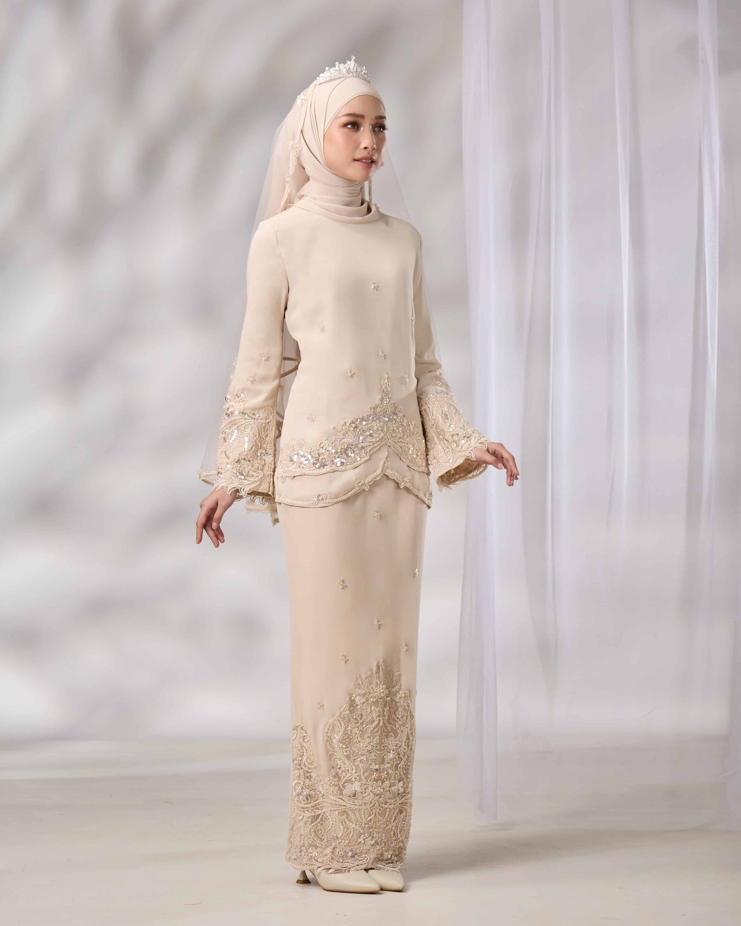 MINOR DEFECT EMELDA BRIDE KURUNG (CHAMPAGNE)