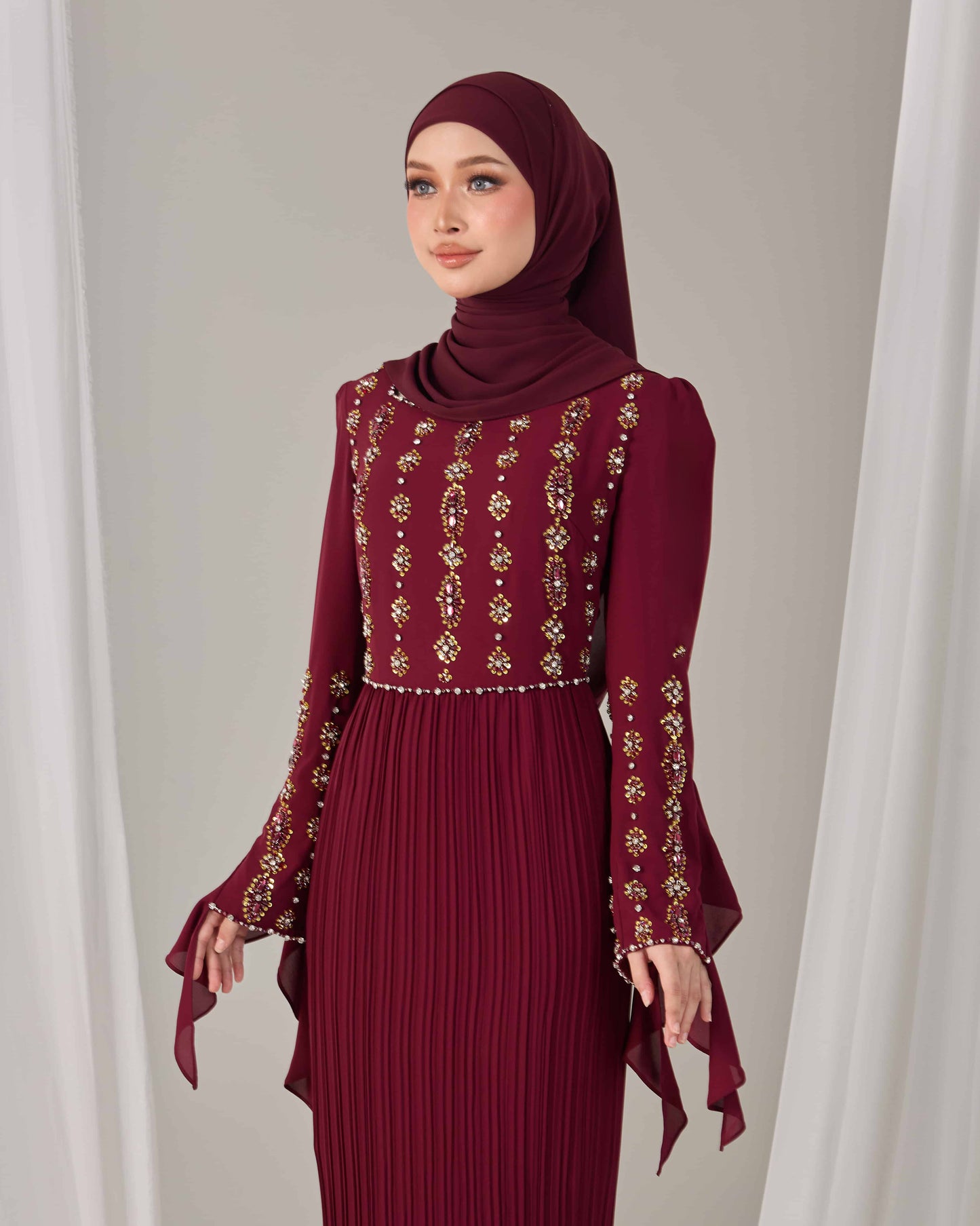 KYLIE KURUNG (BURGUNDY)