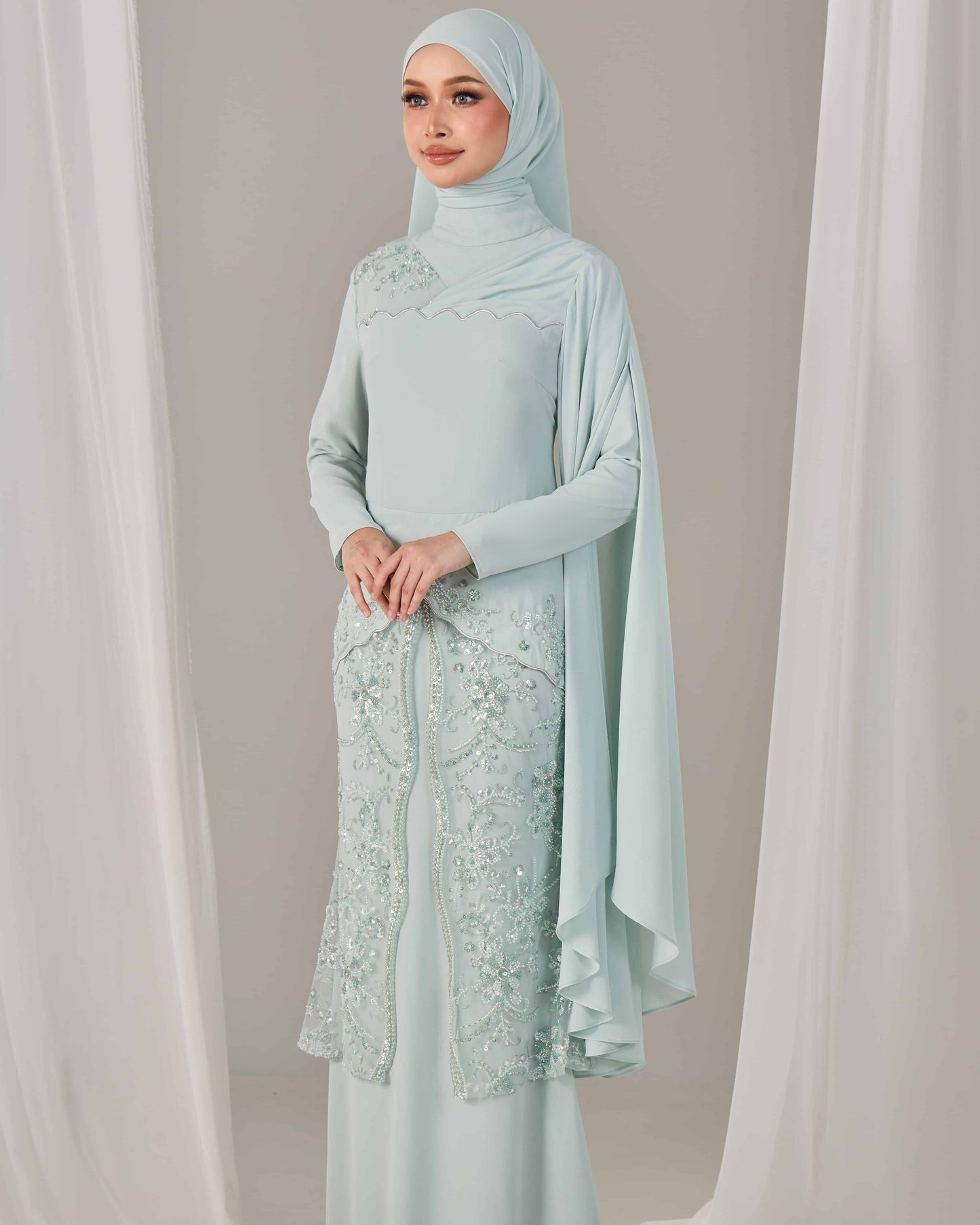 THEA DRESS (MINT GREEN)