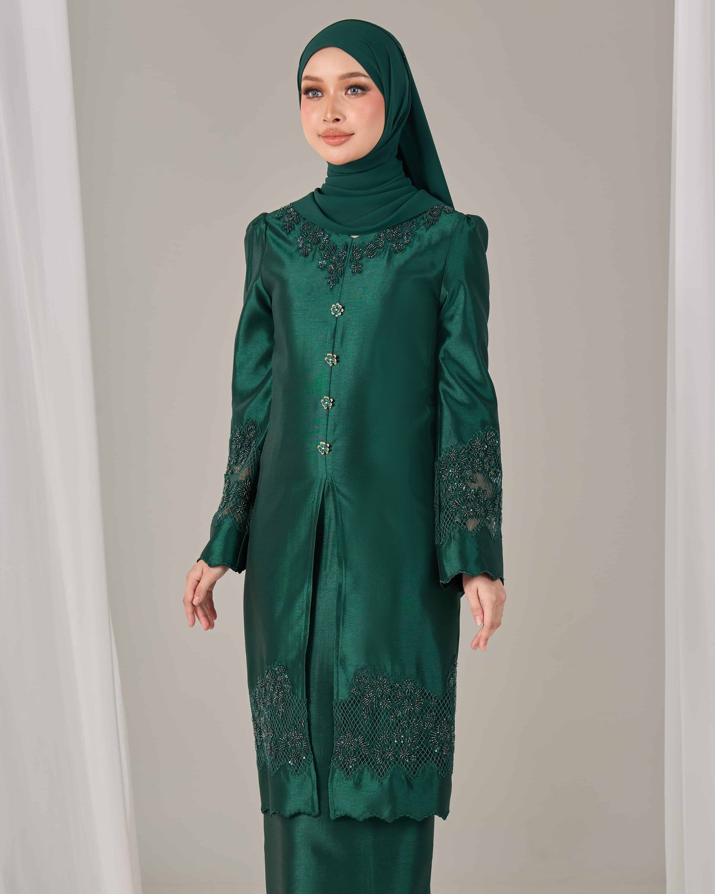 SERAYA KURUNG (EMERALD GREEN)