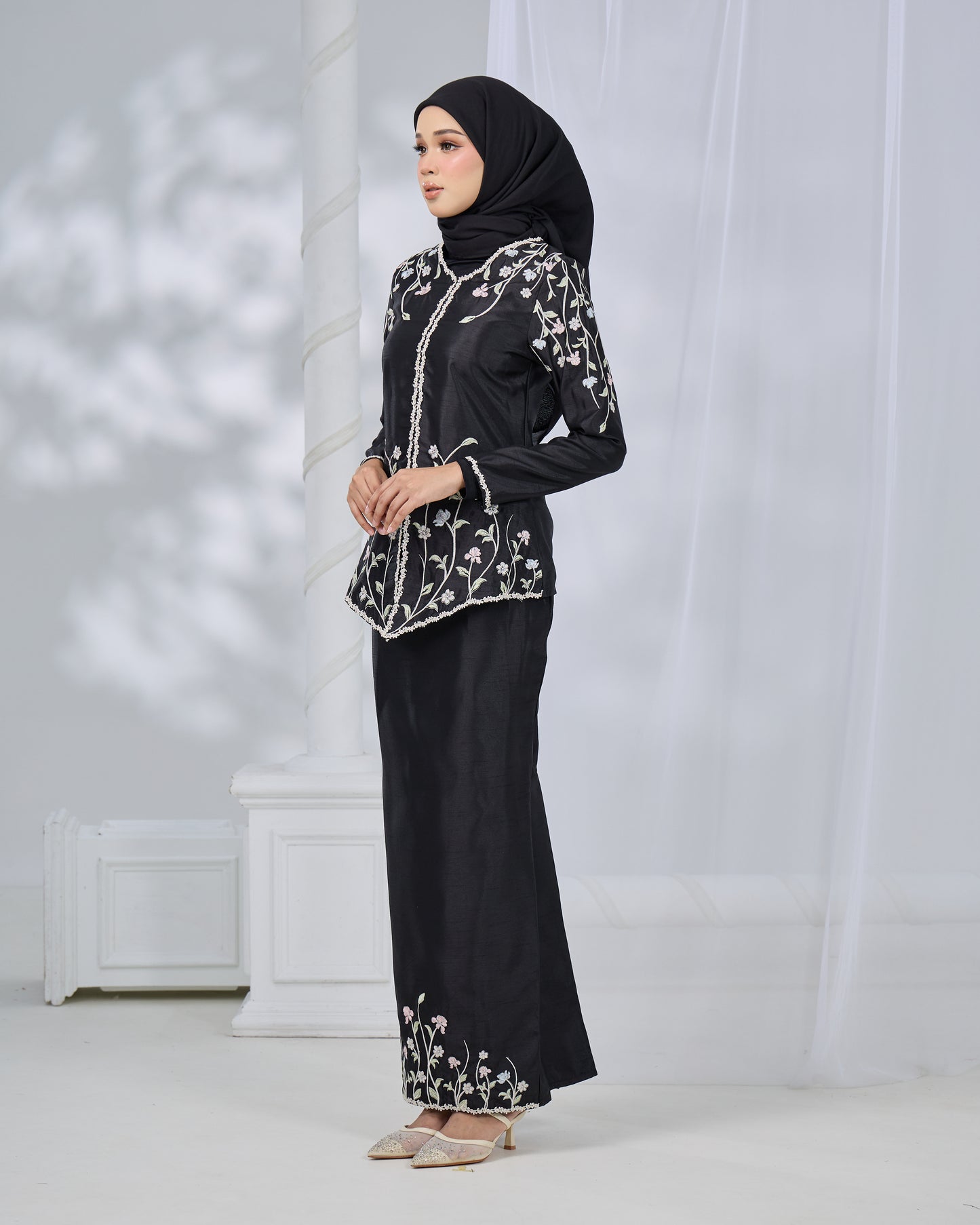 RENAYA MINI KURUNG (BLACK)